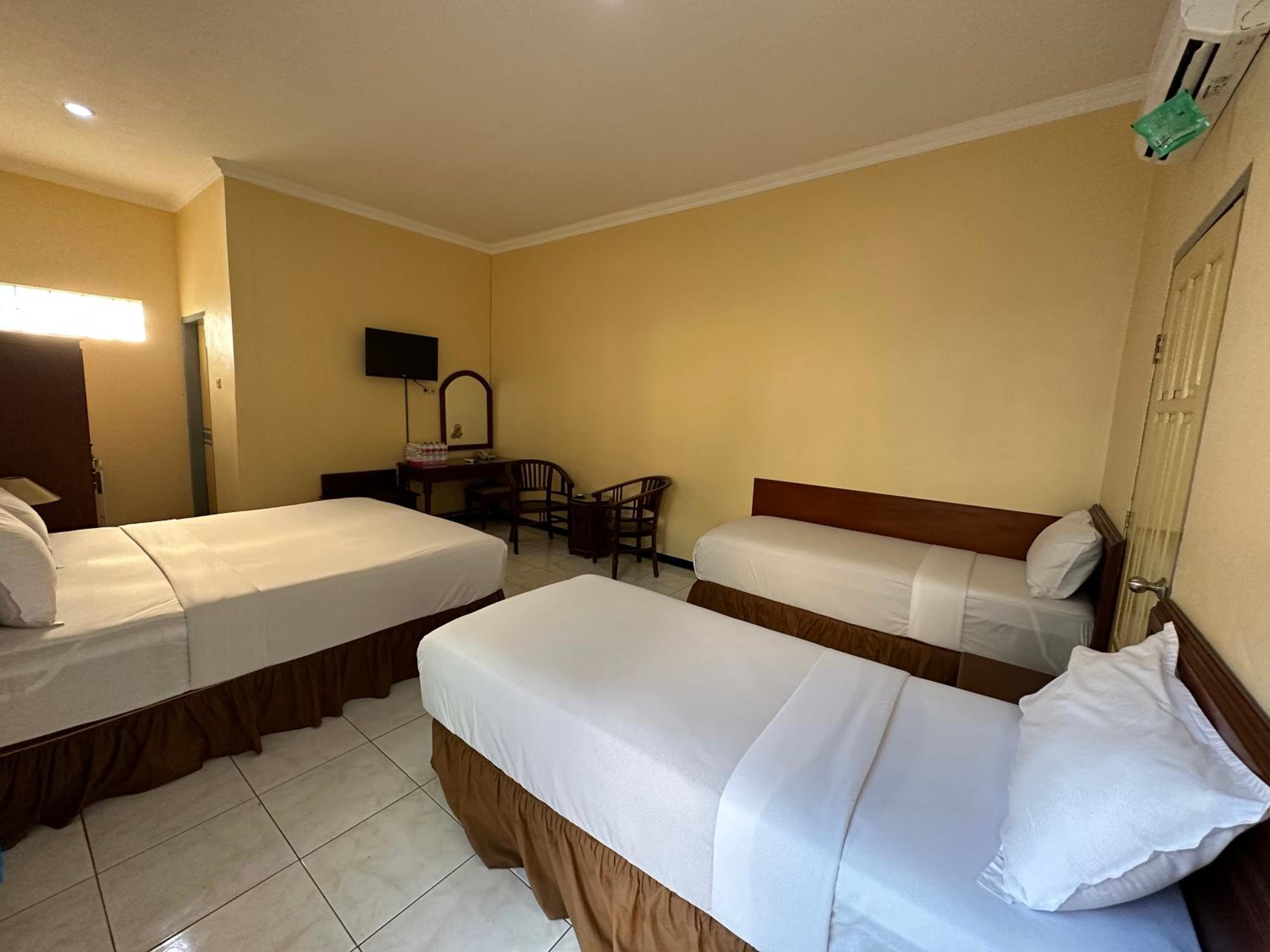 Executive Triple Room - Photo 1