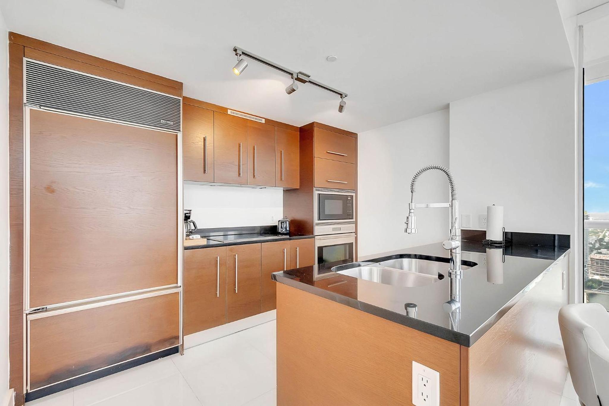 Apartment With Sea View photo 2