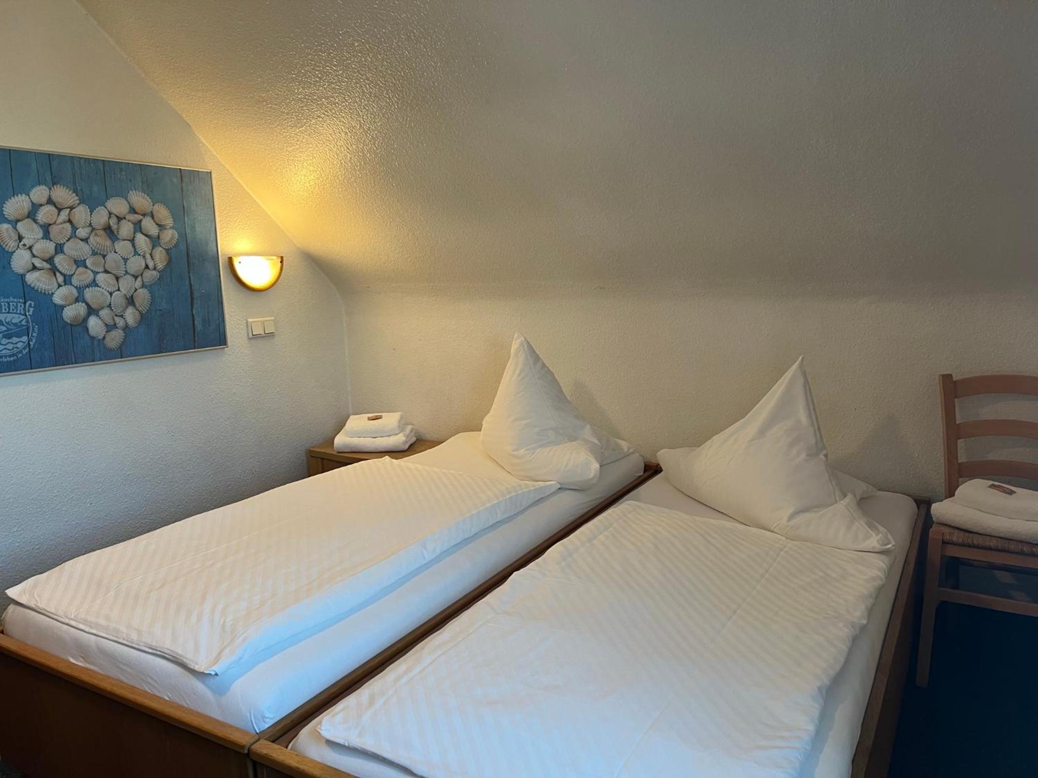 Double Room - Photo 3