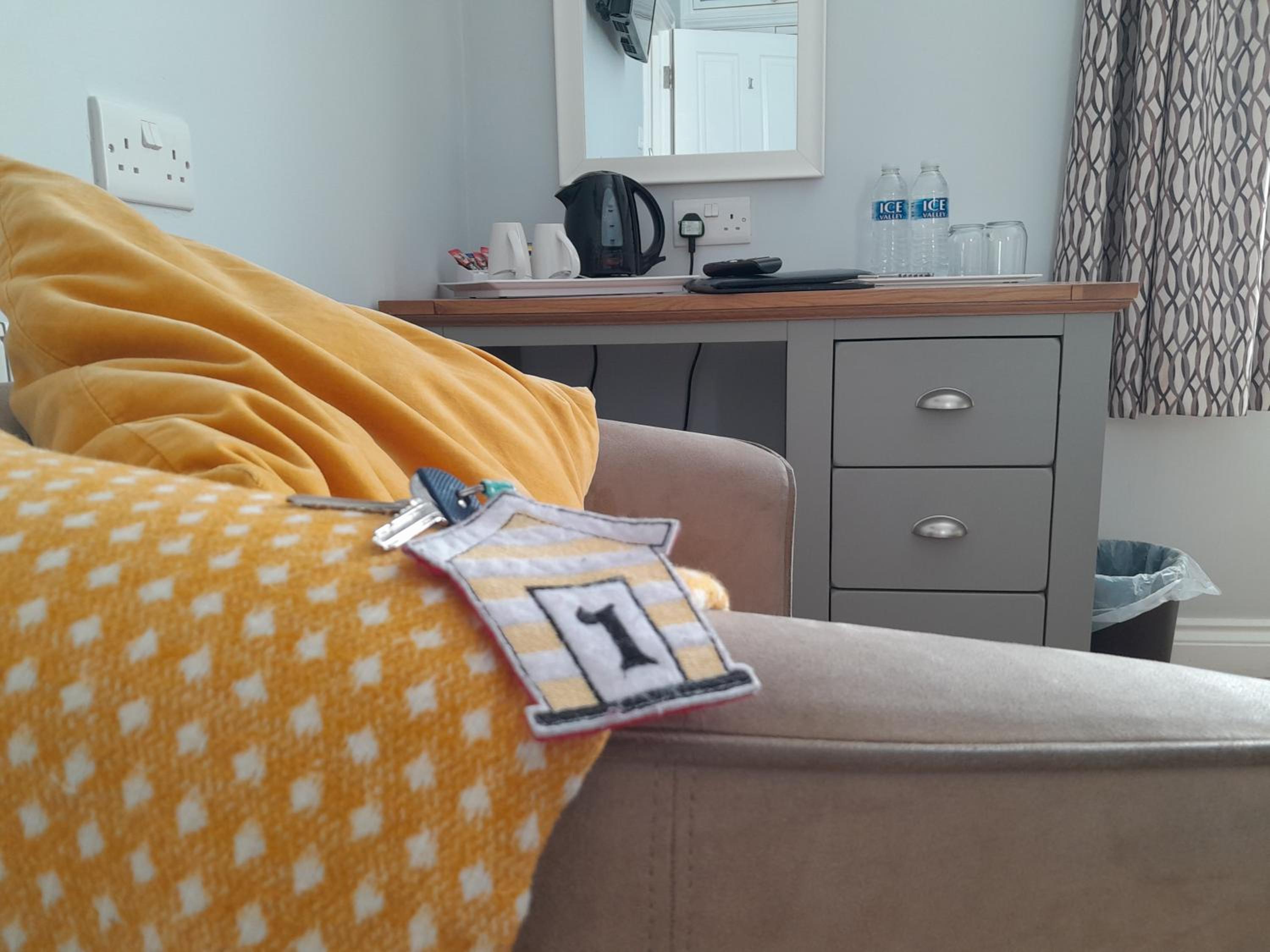Double Room 1 photo 2