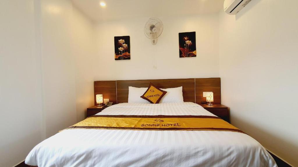 Deluxe King Suite