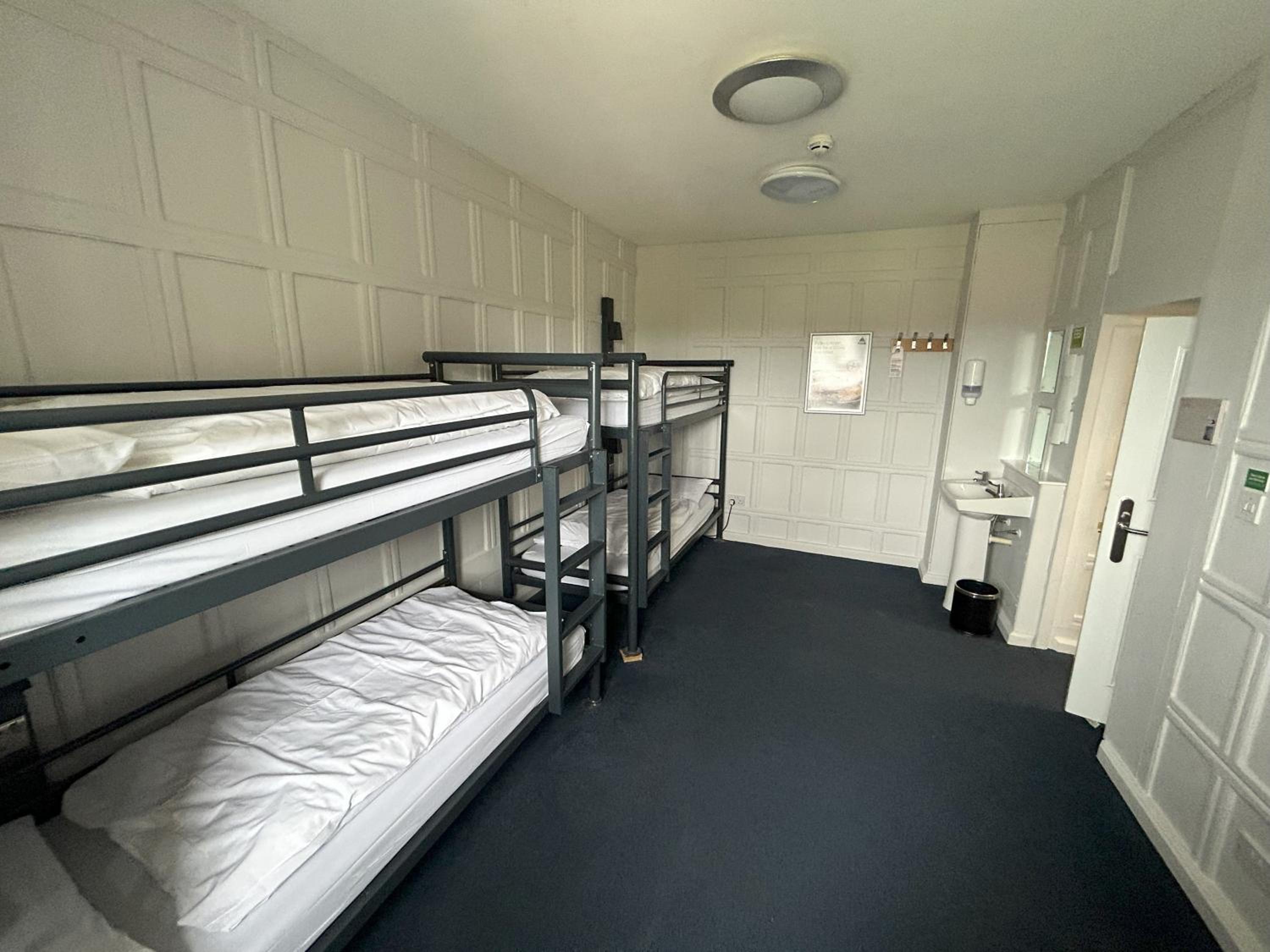 4 Bed Private Room Shared Bathroom