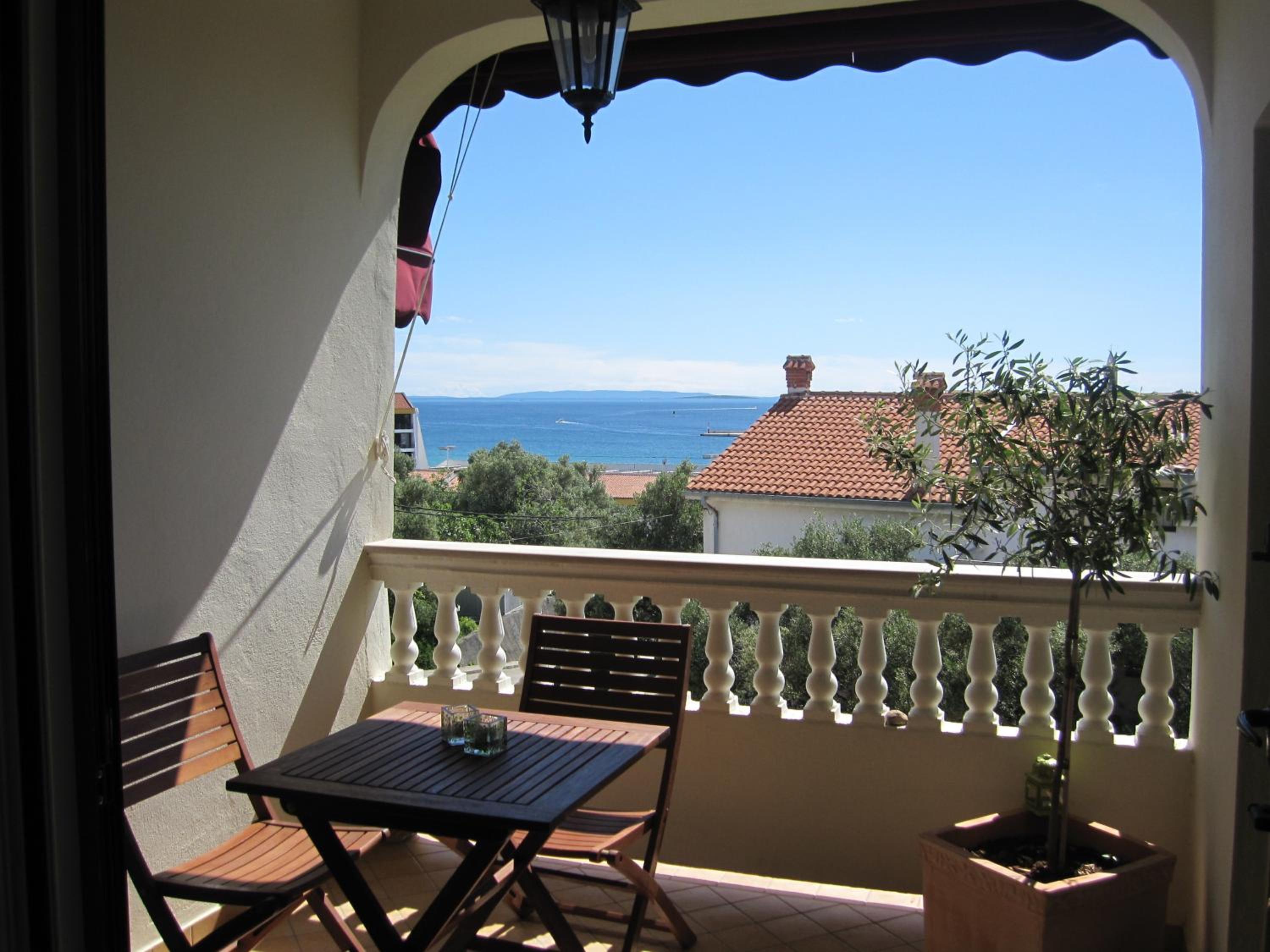Studio Apartment with Sea View