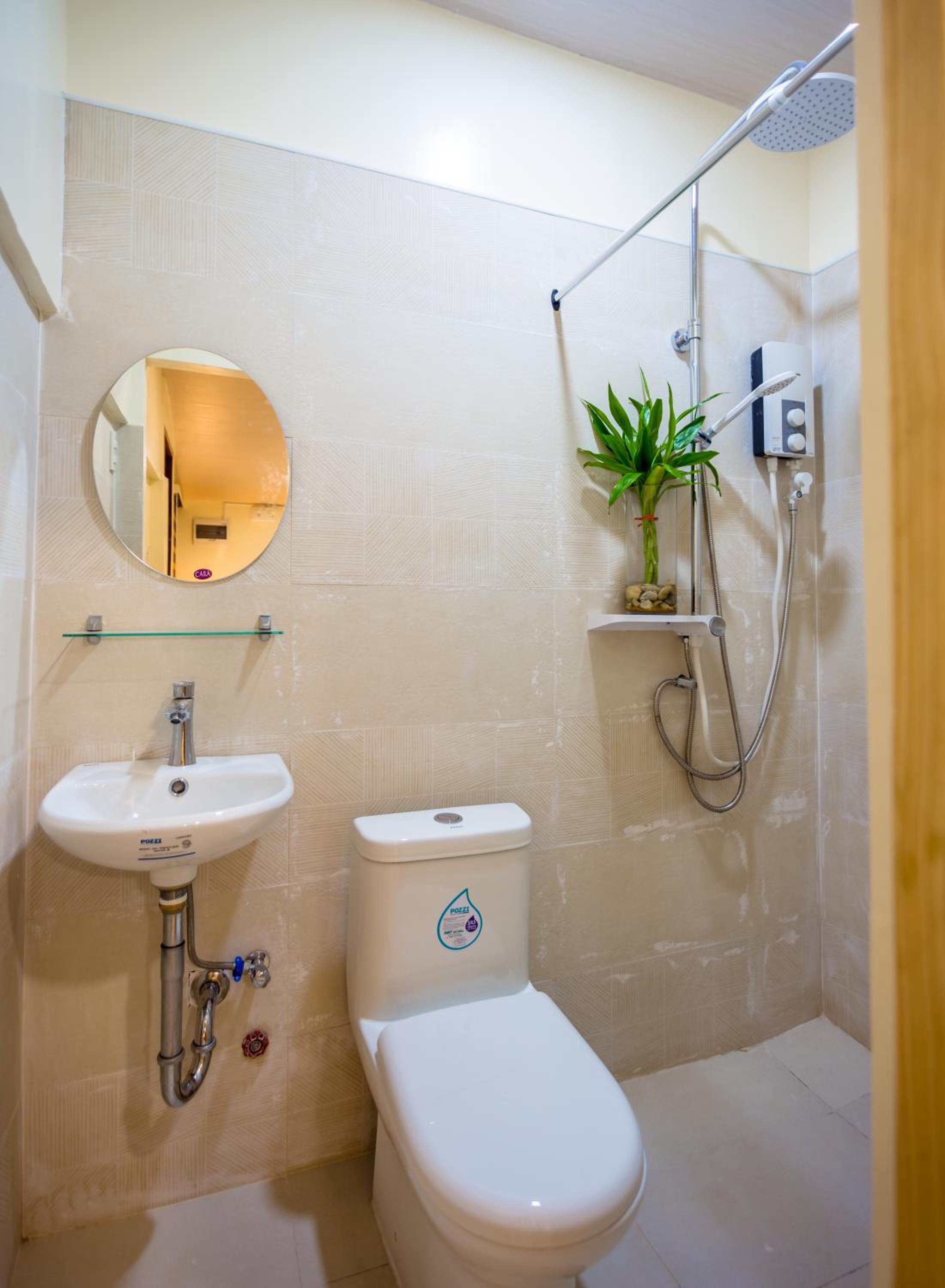 Standard Double Room - Photo 6
