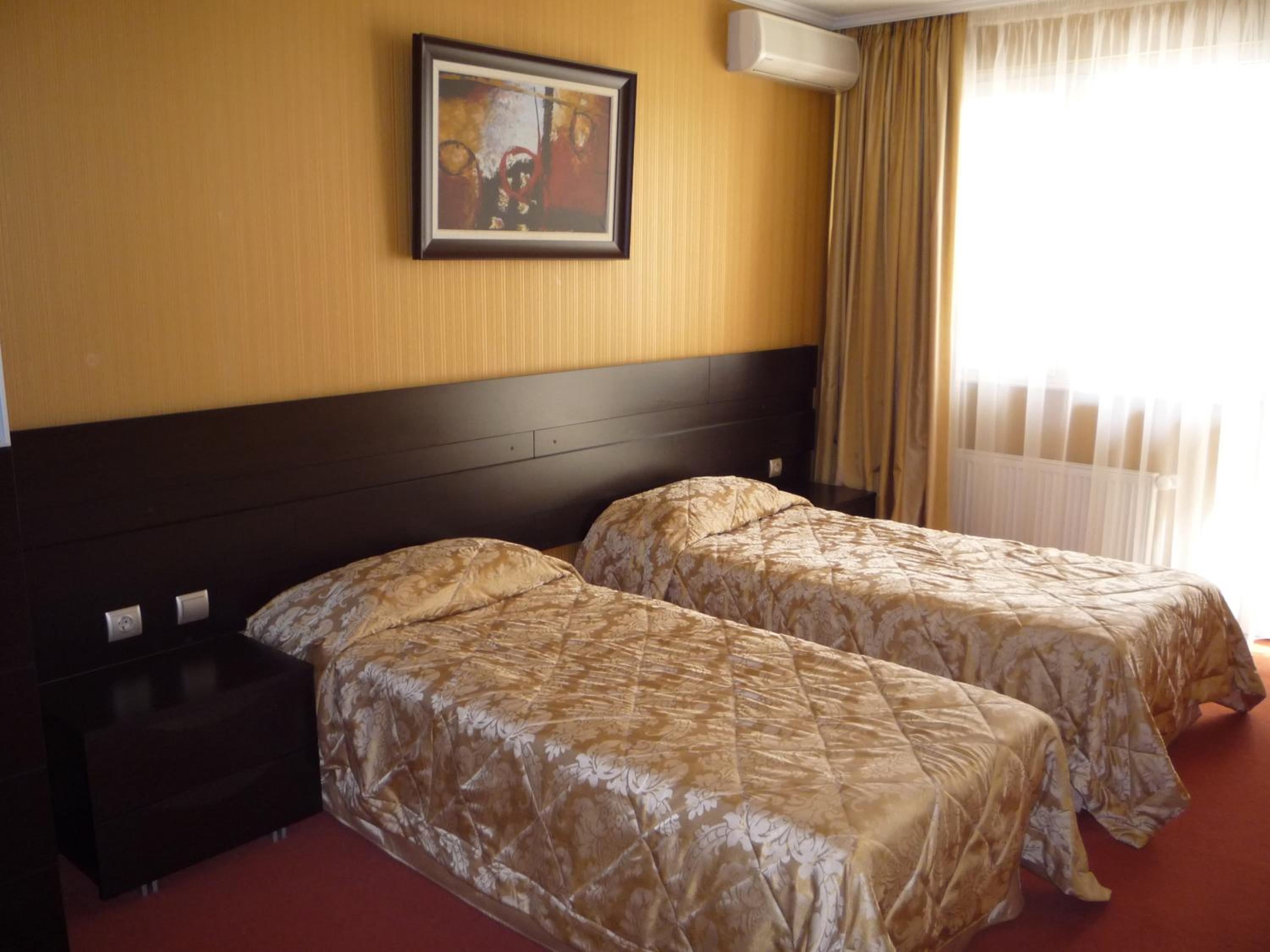 Two-Bedroom Apartment - Photo 8