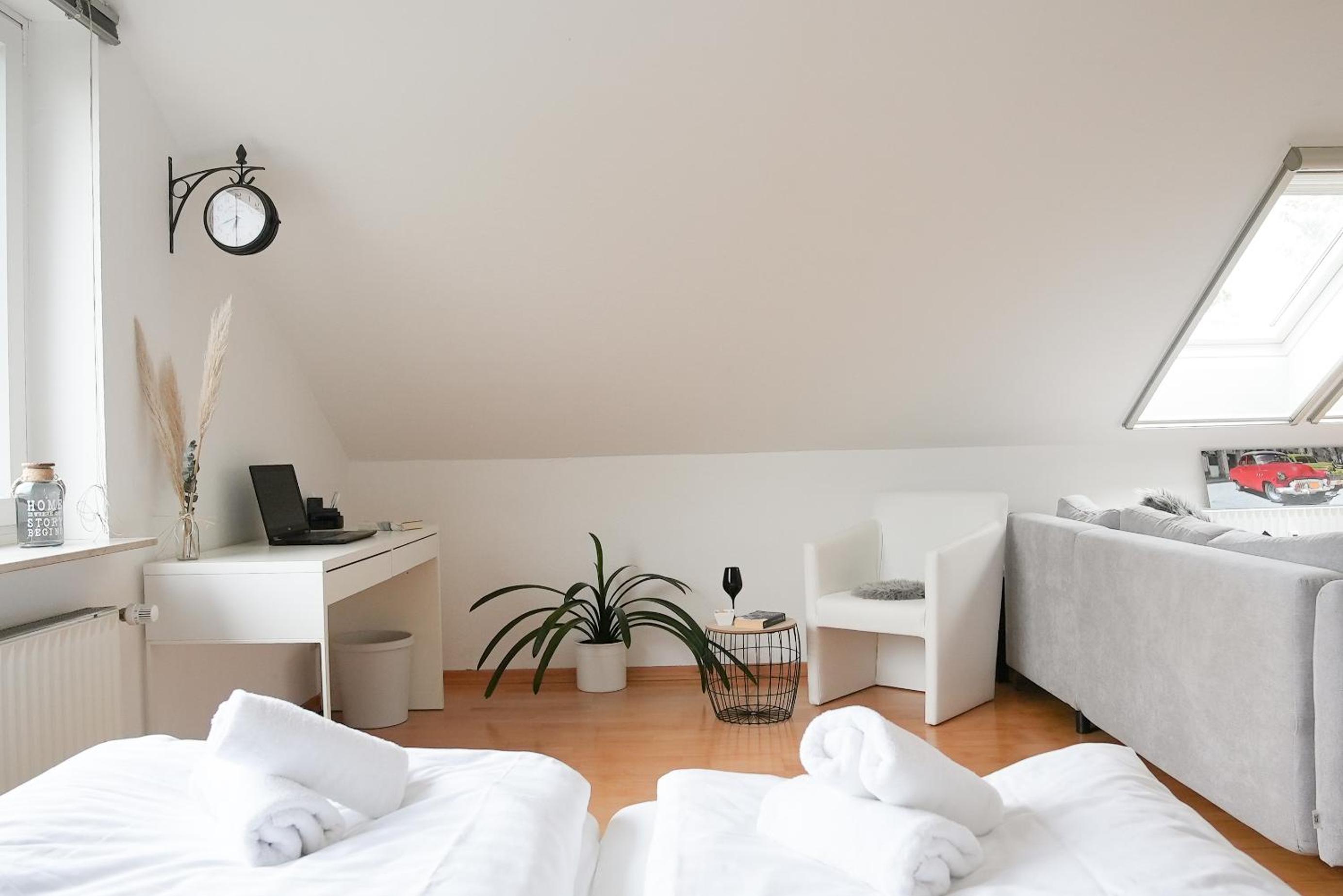Three-Bedroom Apartment photo 3