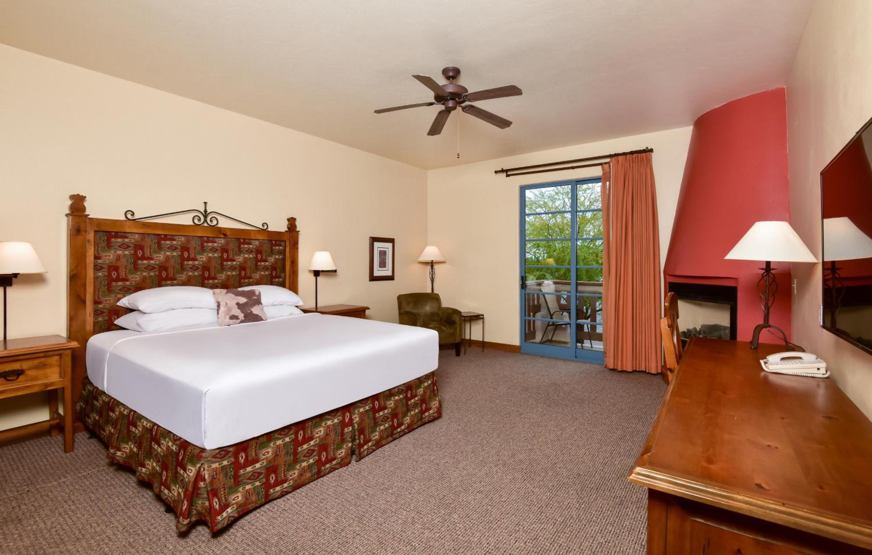 Superior King Room - Photo 2
