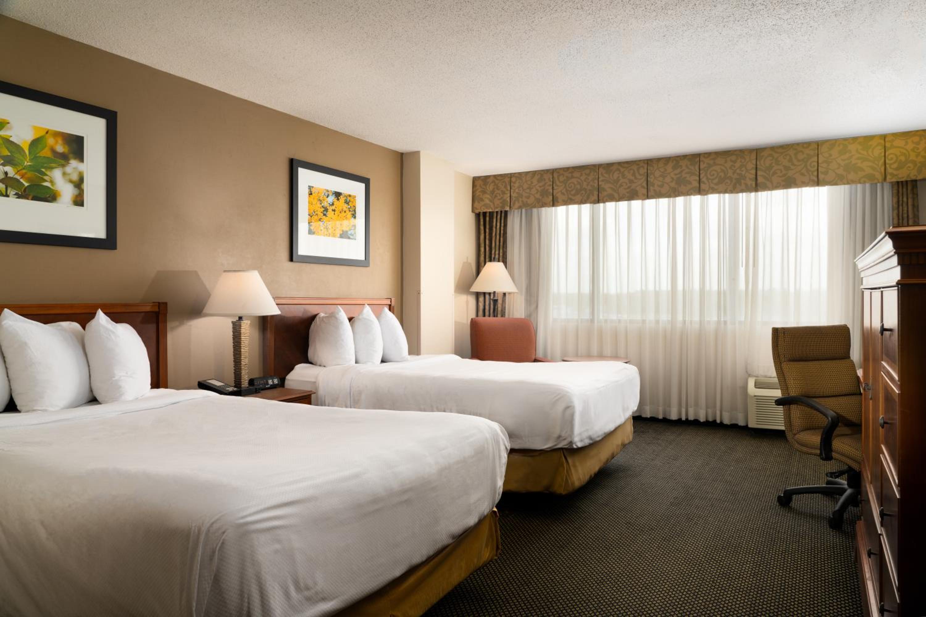 Double Room with Two Double Beds - Photo 1