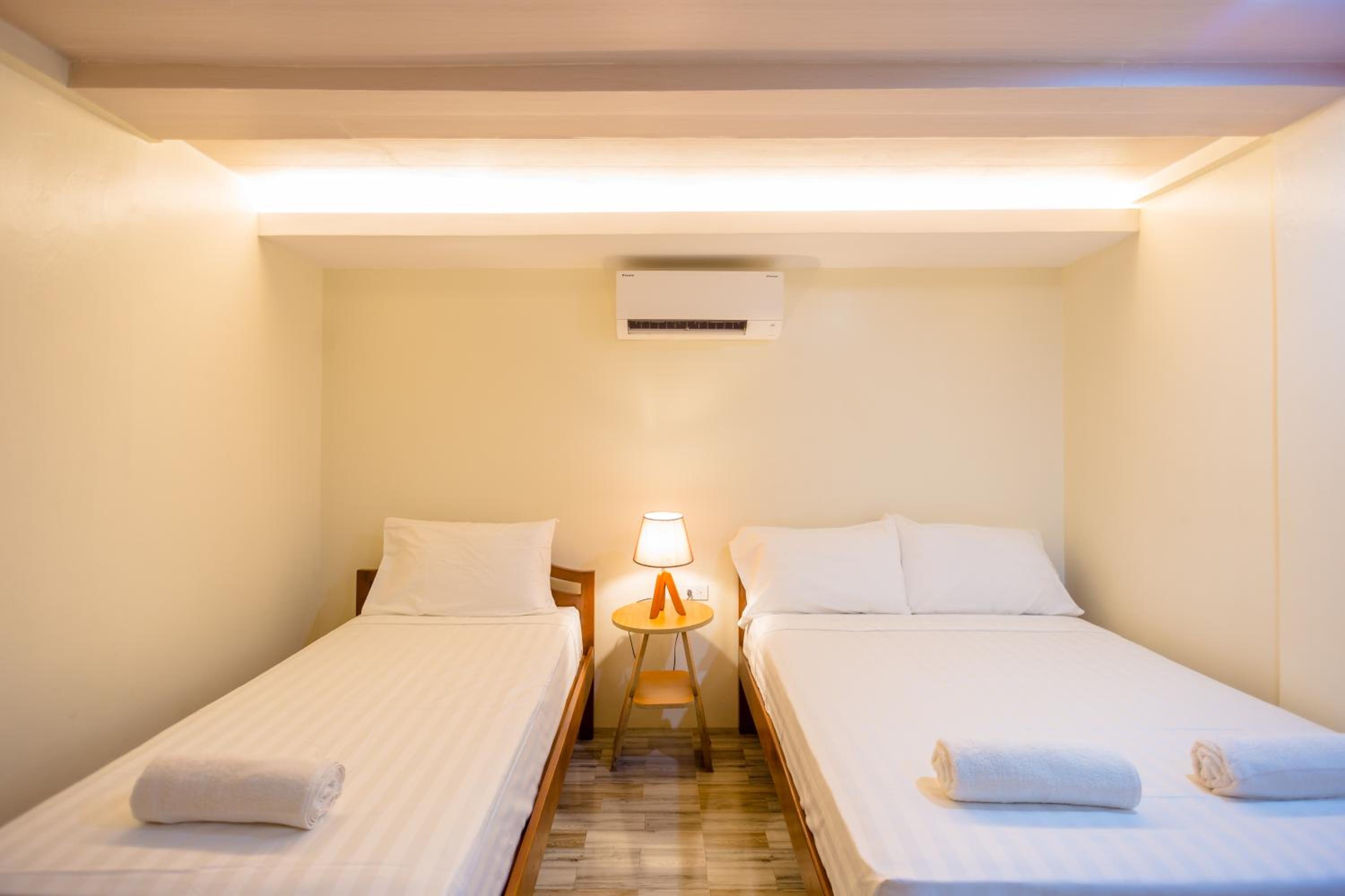 Deluxe Triple Room - Photo 3