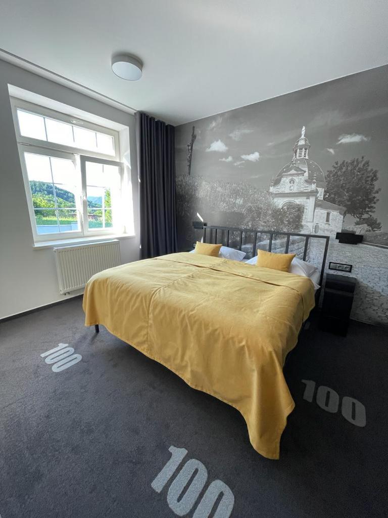 One-Bedroom Suite - Flanders