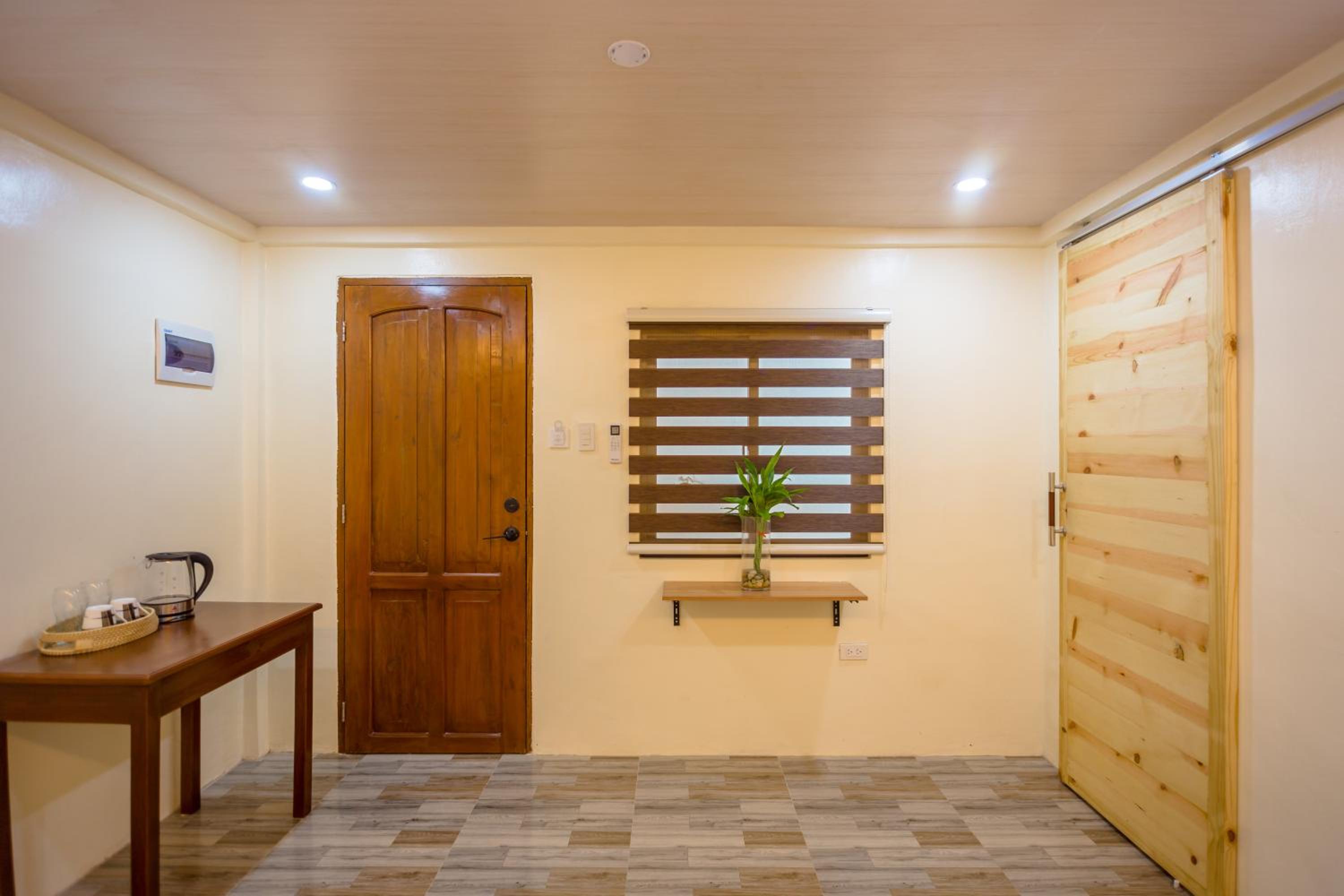 Deluxe Triple Room - Photo 8