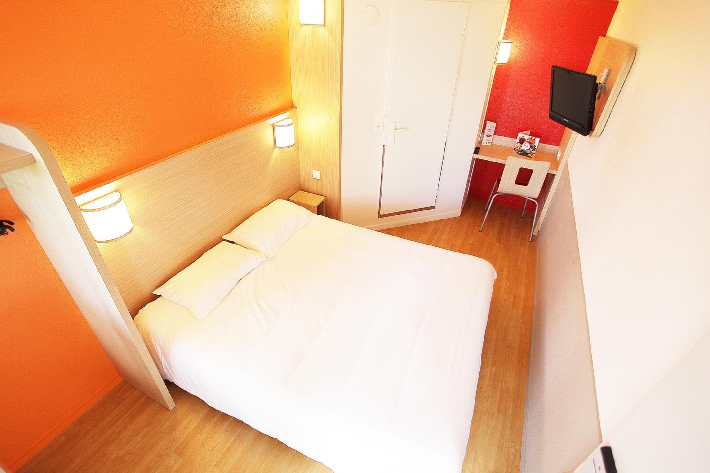 Double Room - Photo 5