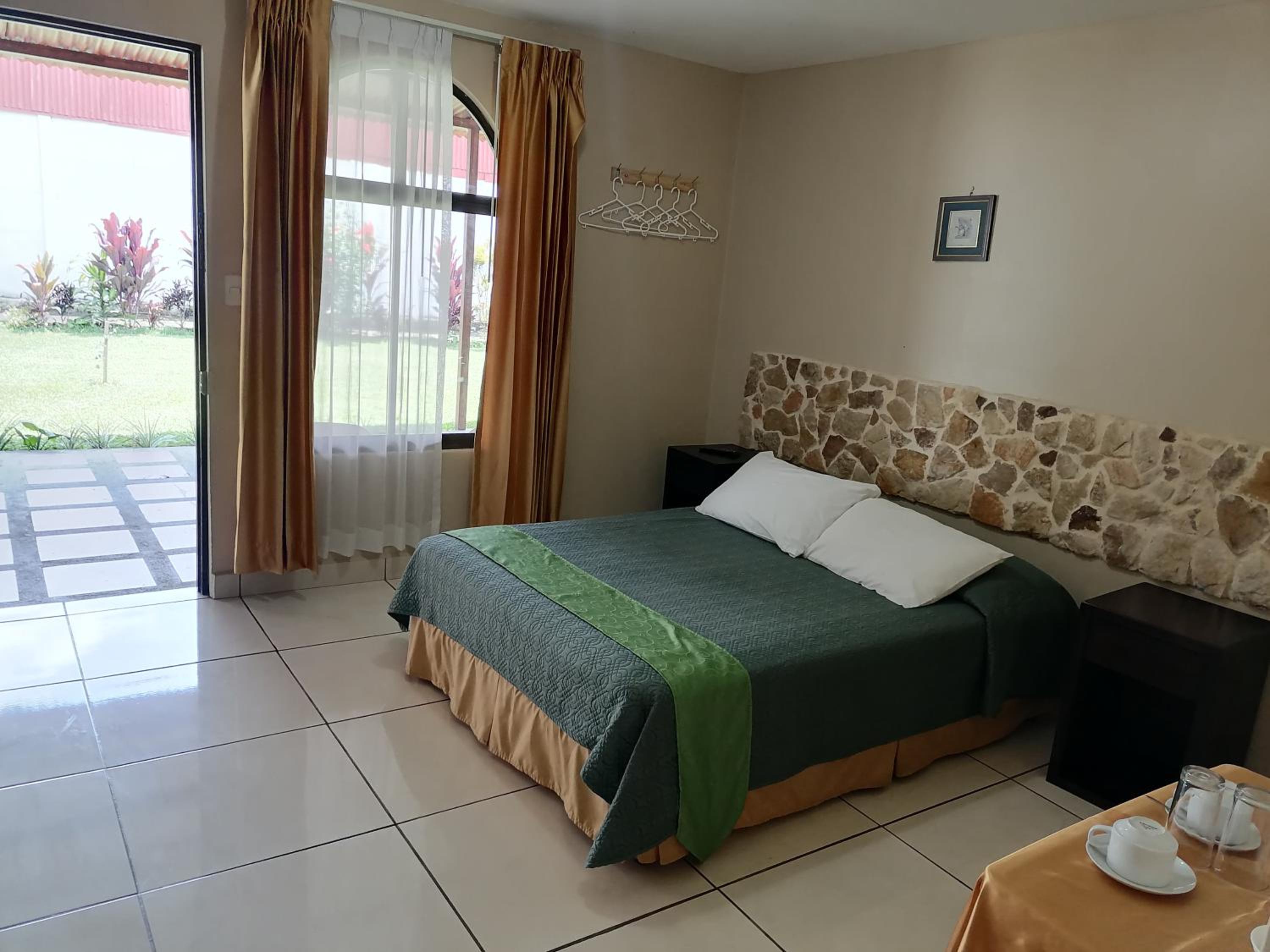 Standard Double Room photo 1