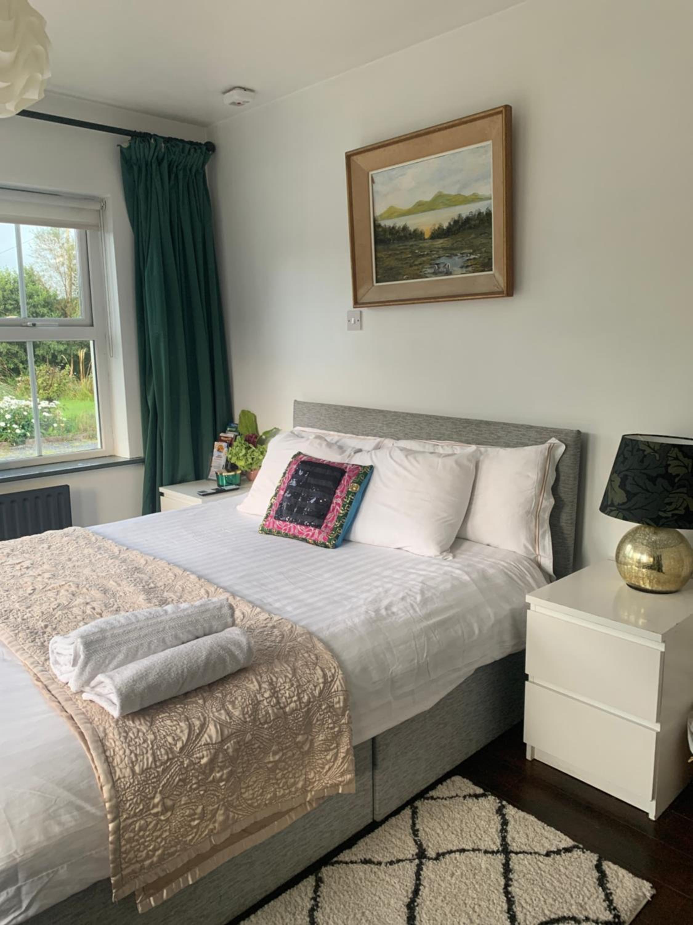 Deluxe King Room photo 1