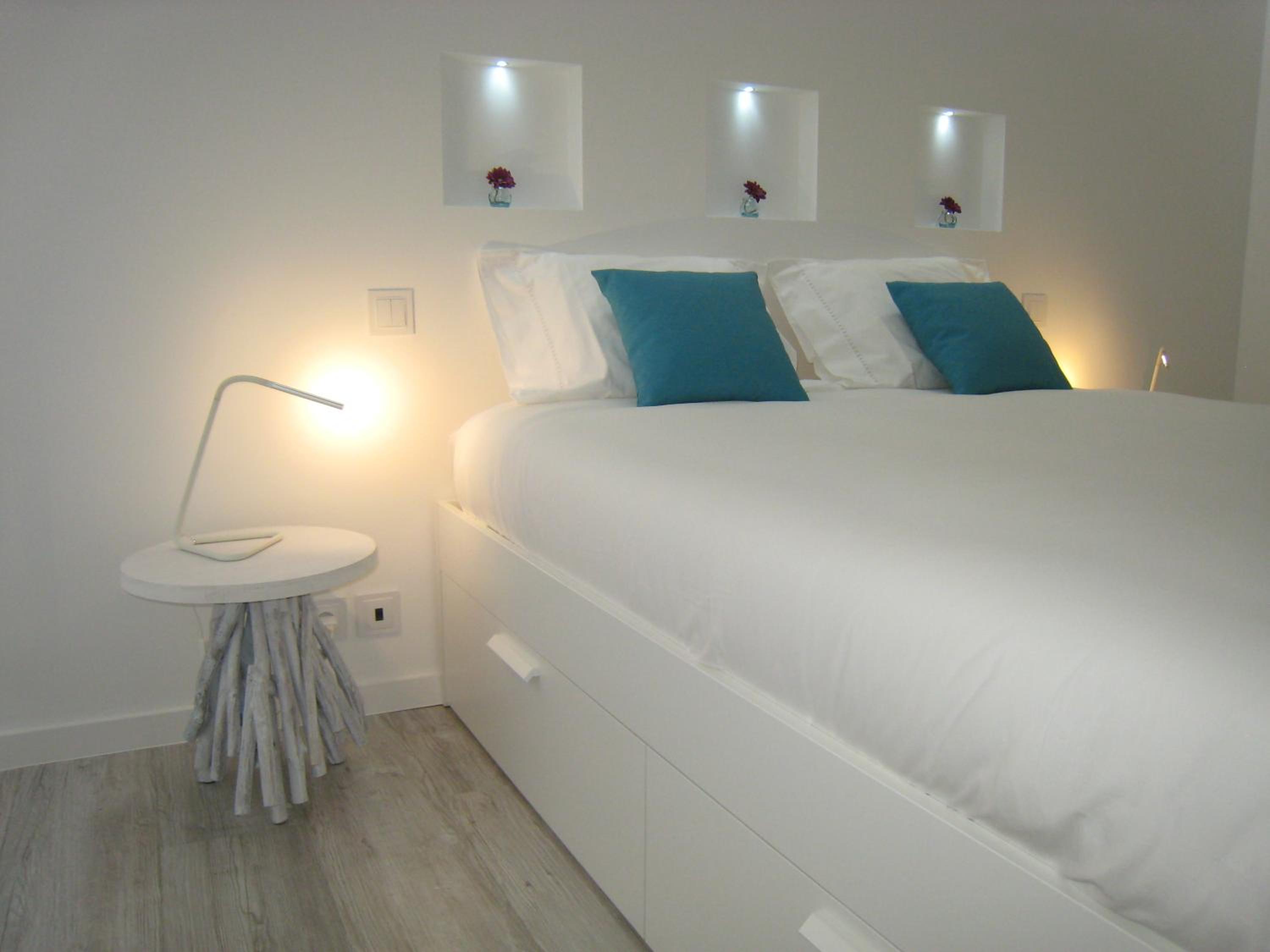 Apartment with Balcony photo 3