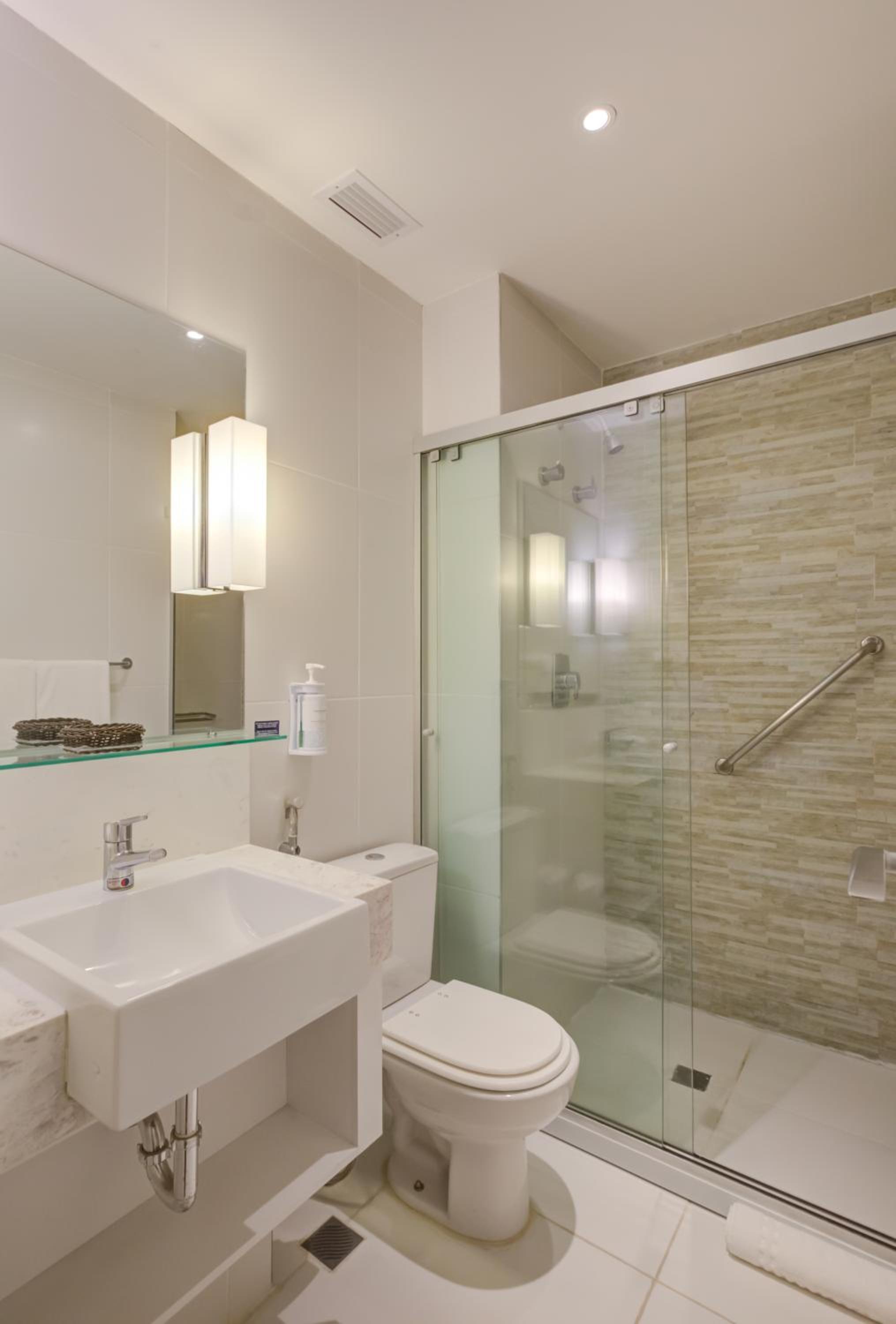 Deluxe King Room photo 3