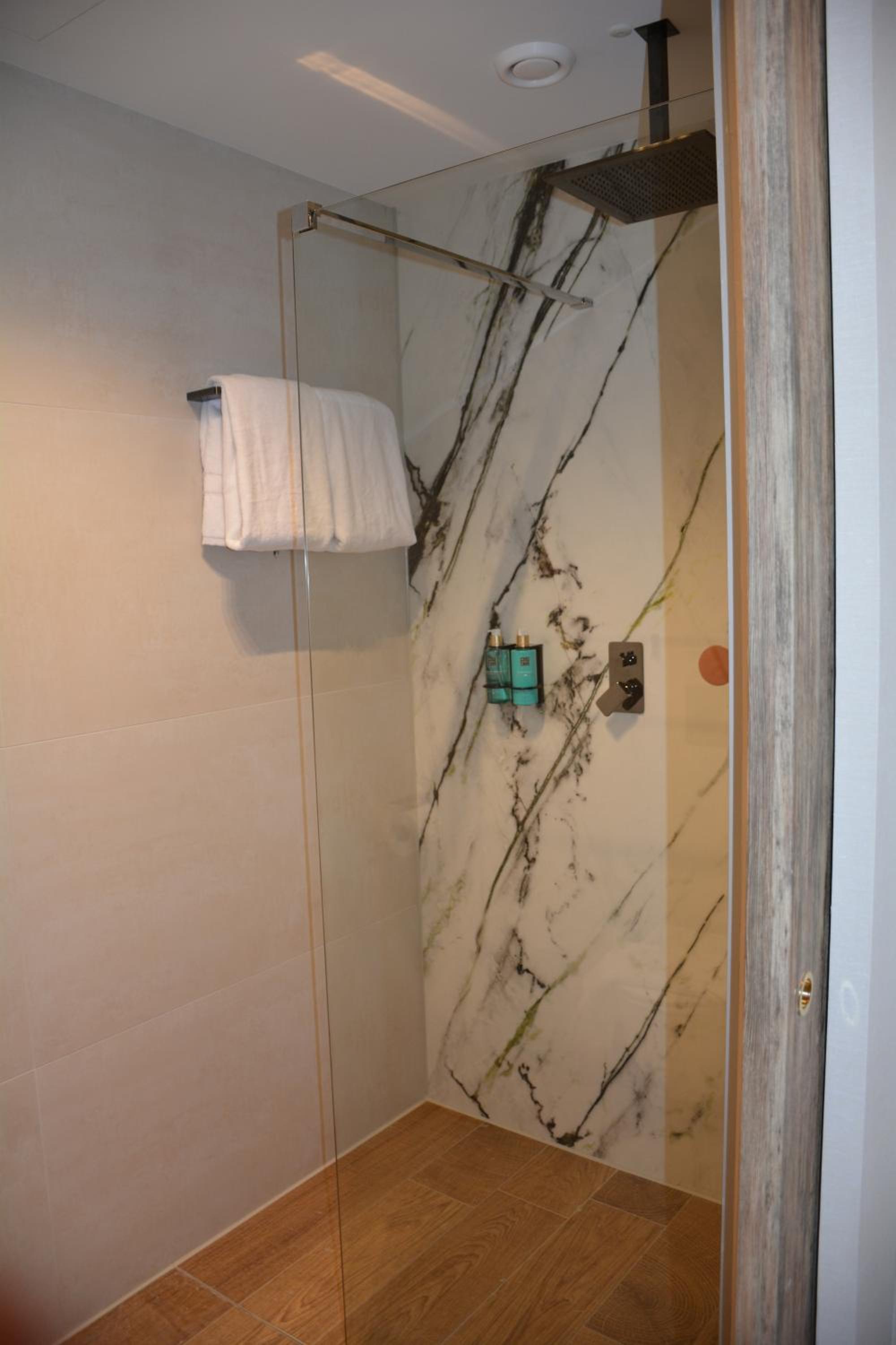 Double Room with Canal View photo 3