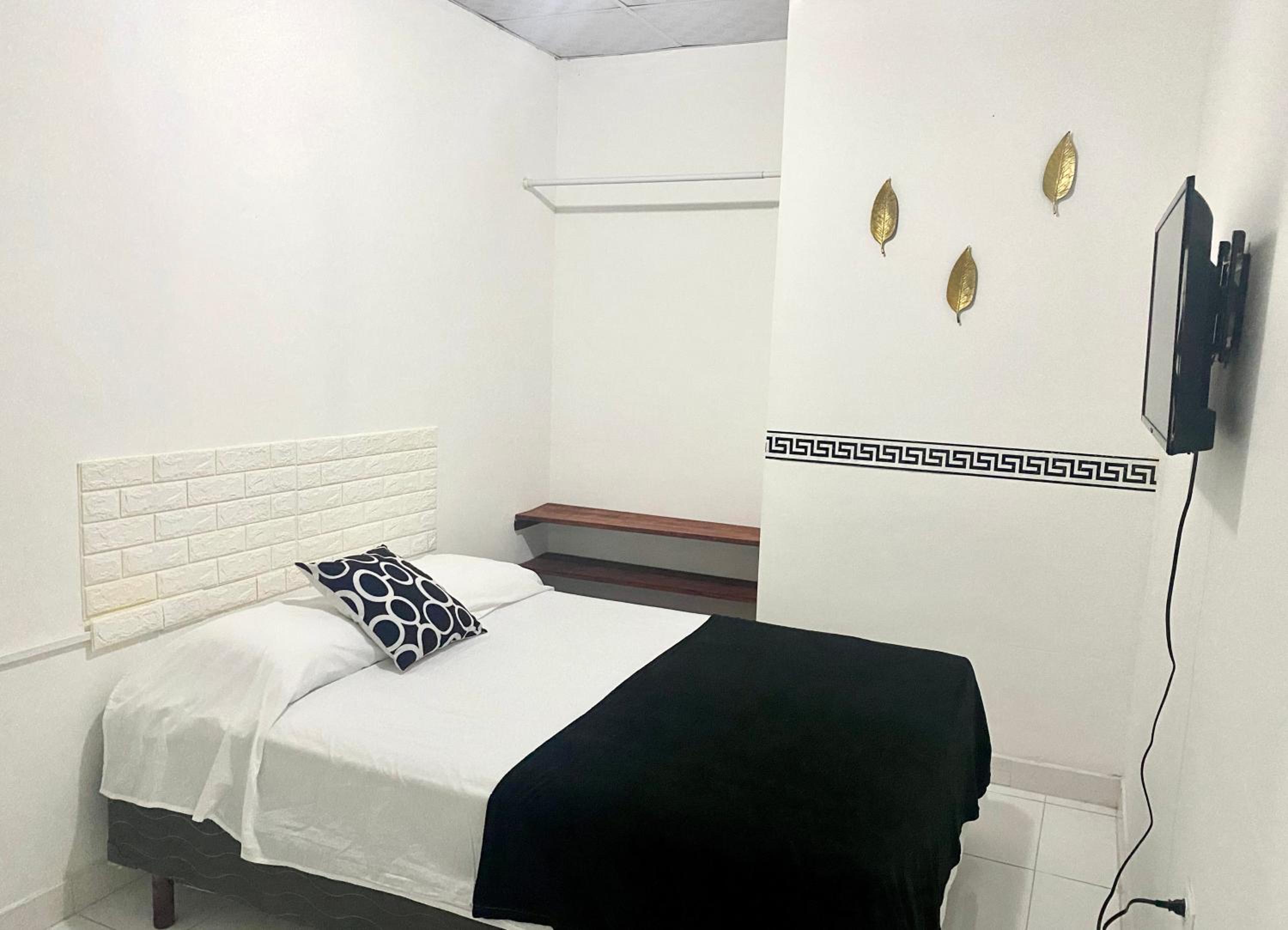 Double Room with Private Bathroom photo 1