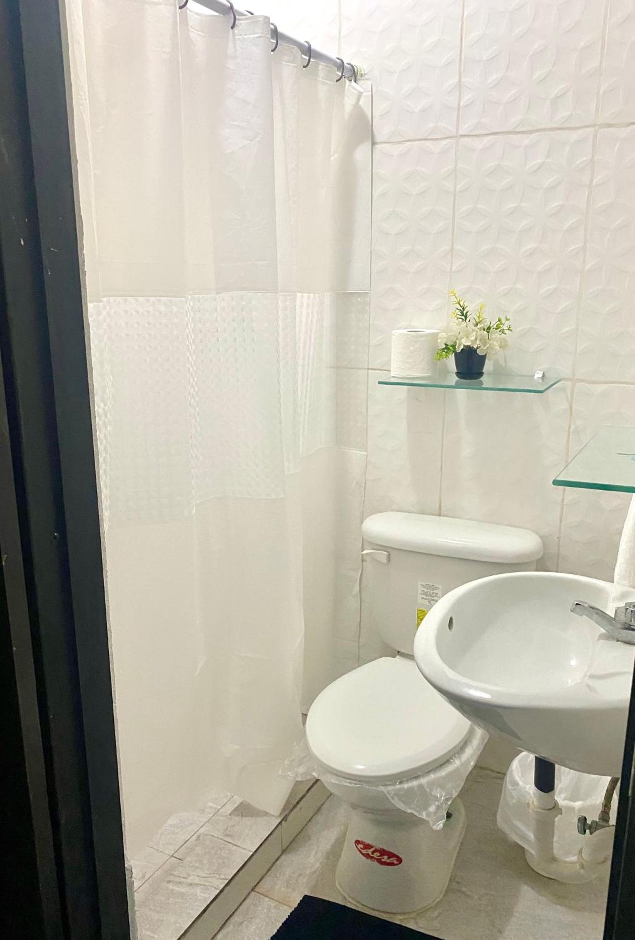 Double Room with Private Bathroom photo 2