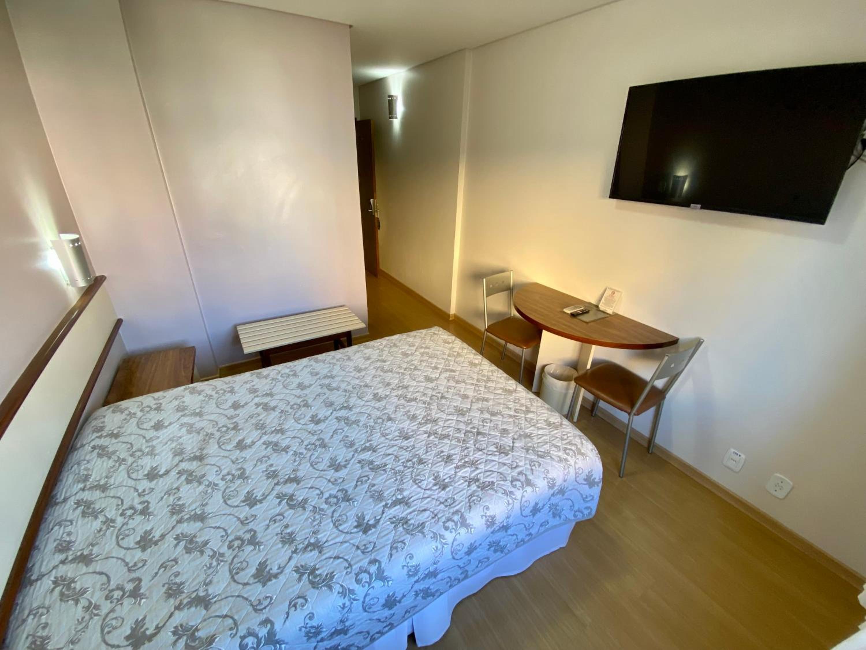 Standard Double Room photo 3