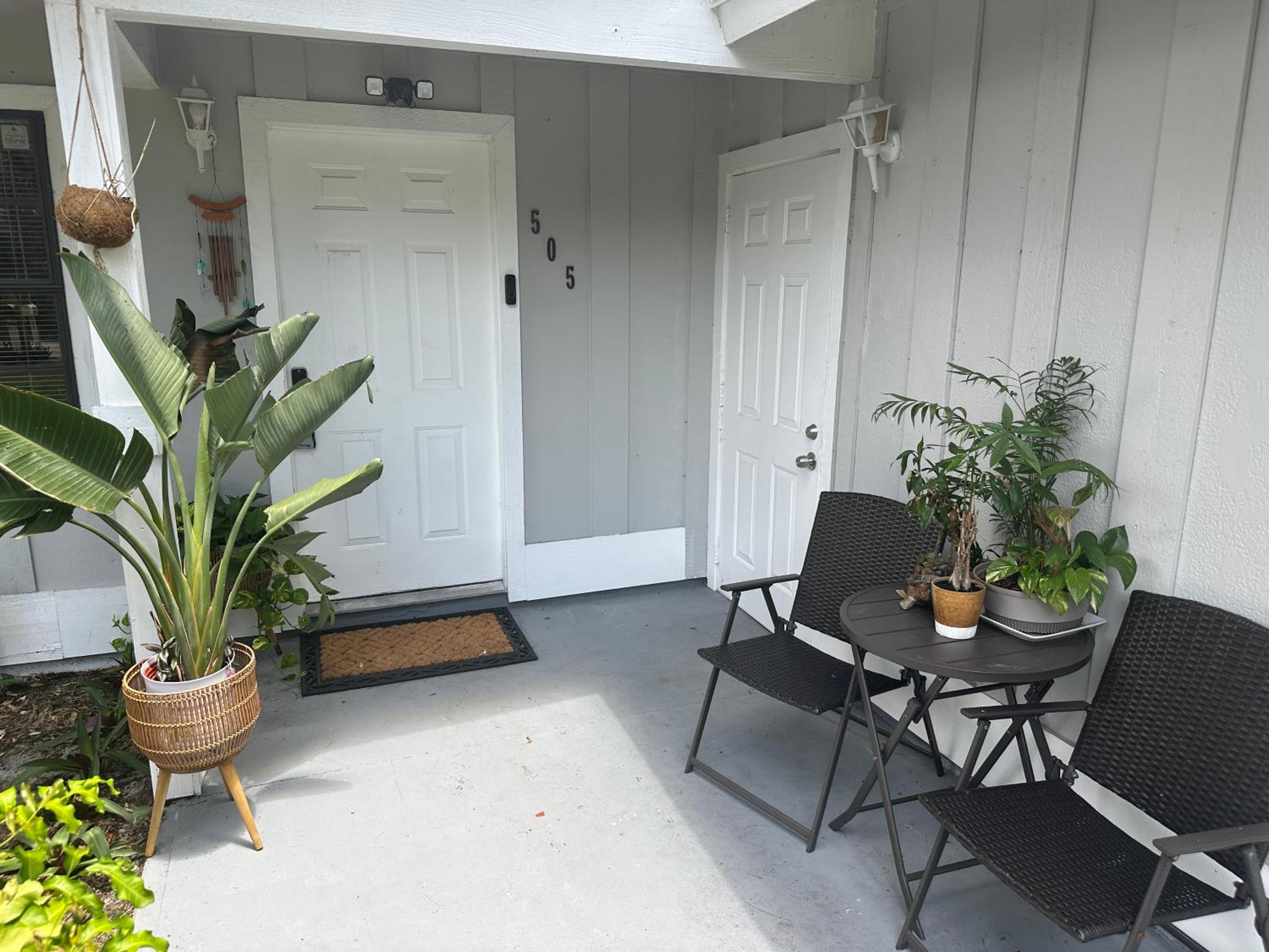 Three-Bedroom House photo 3