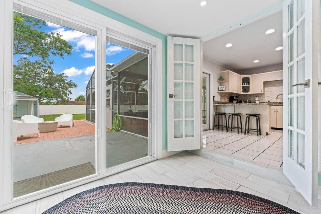 Four-Bedroom House photo 3