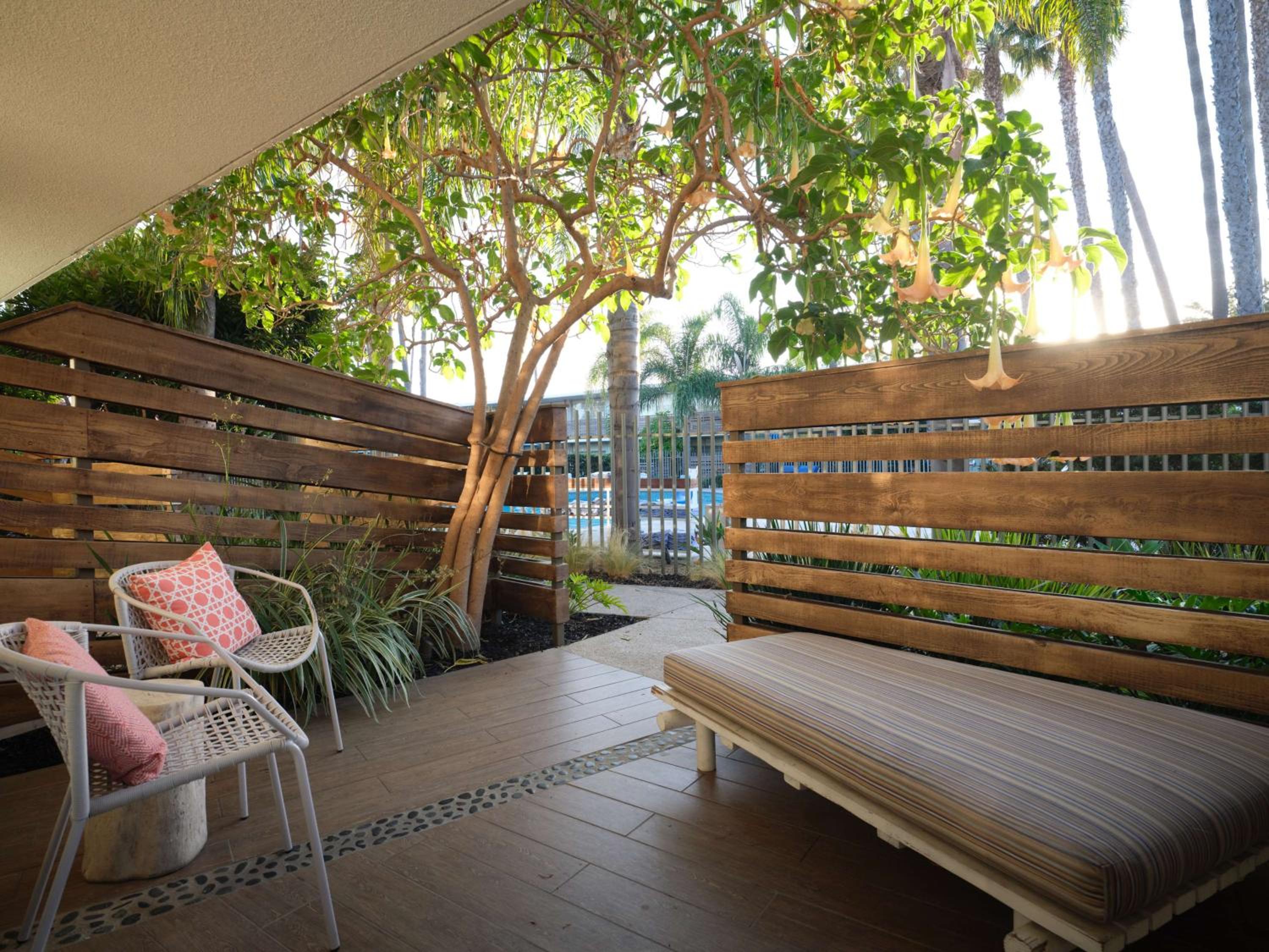 King Room with Patio - Photo 3
