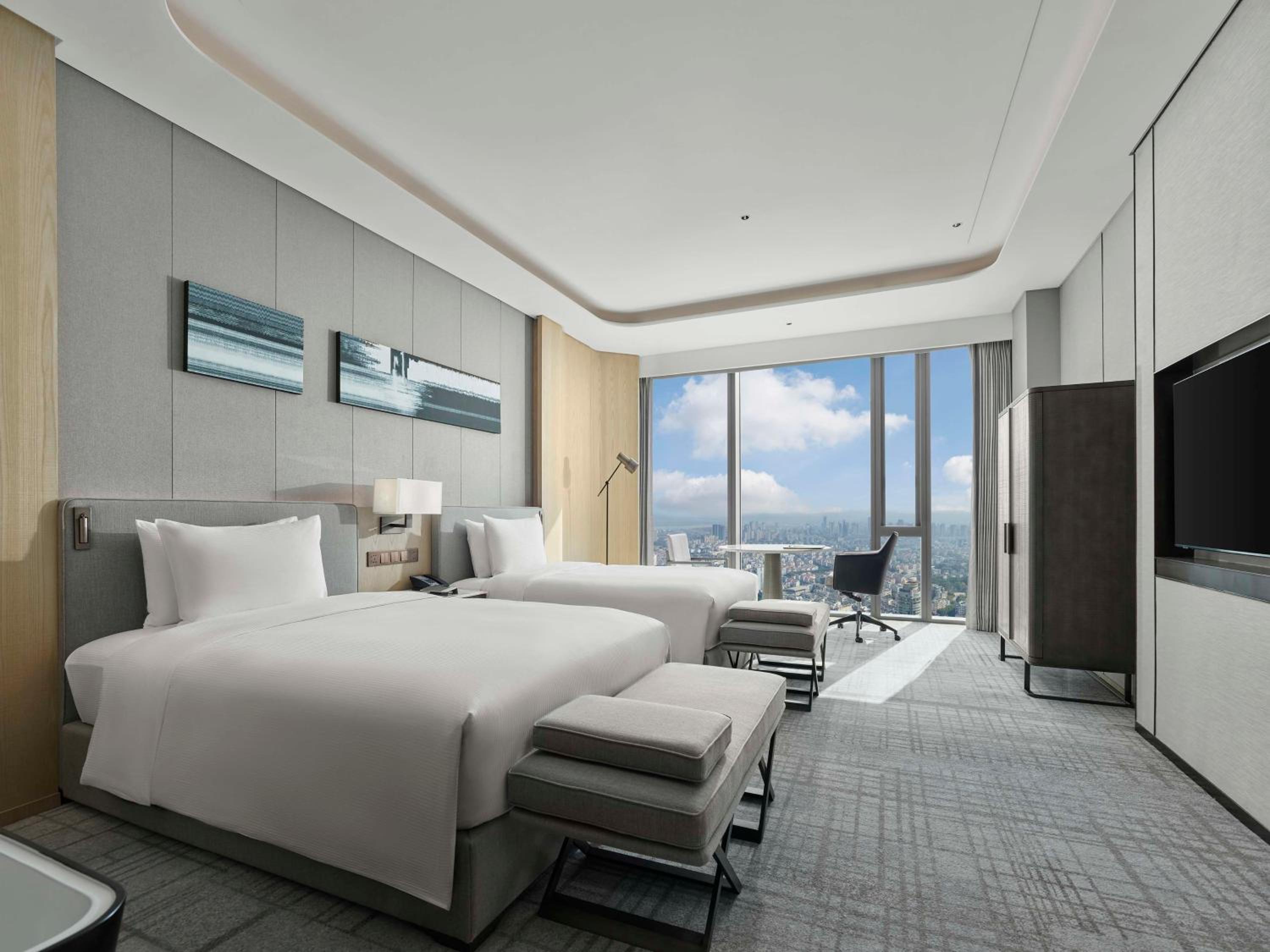 Deluxe Twin Room with River View - Photo 4