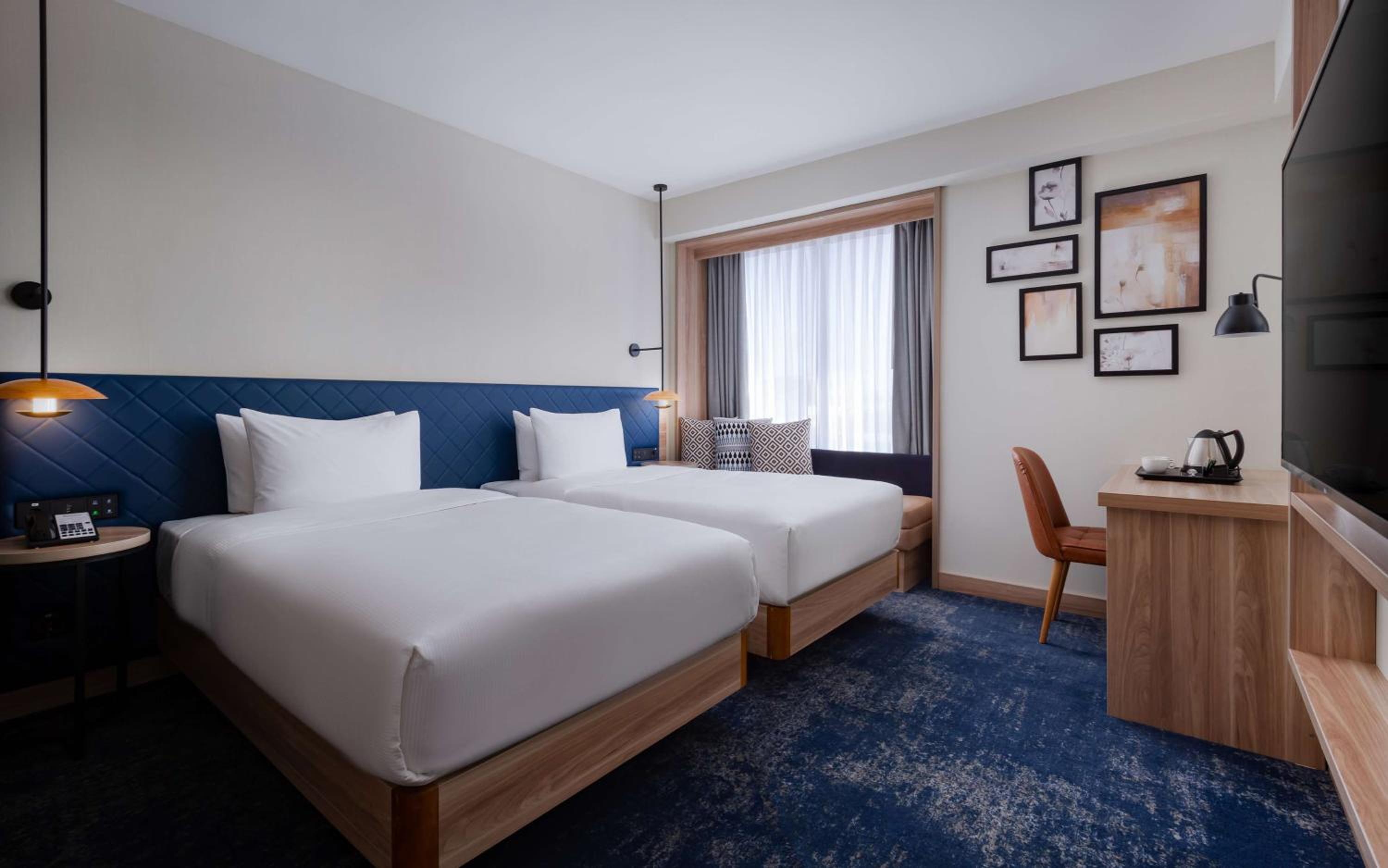 Twin Room - Photo 3
