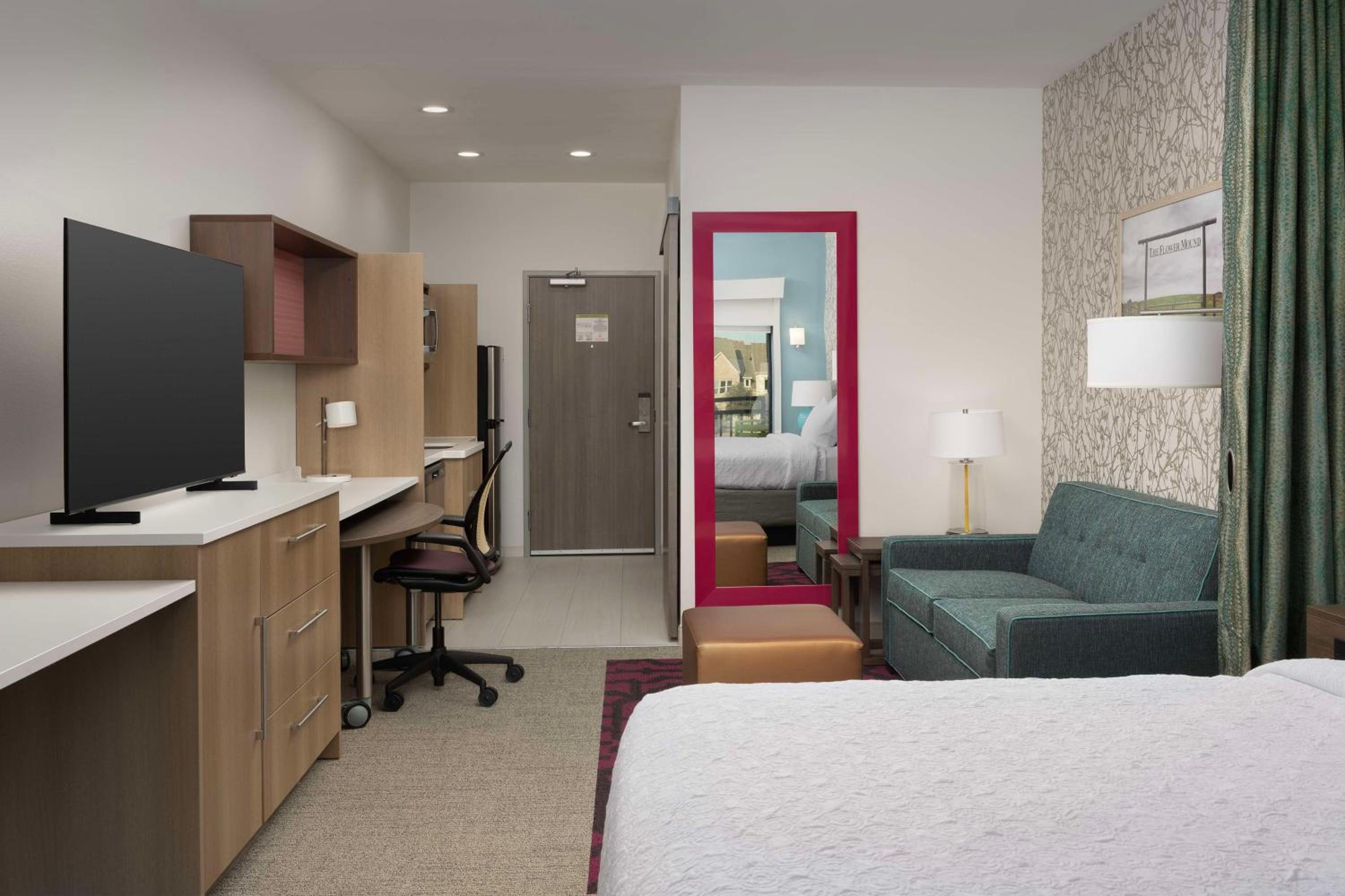 King Studio Suite - Photo 2