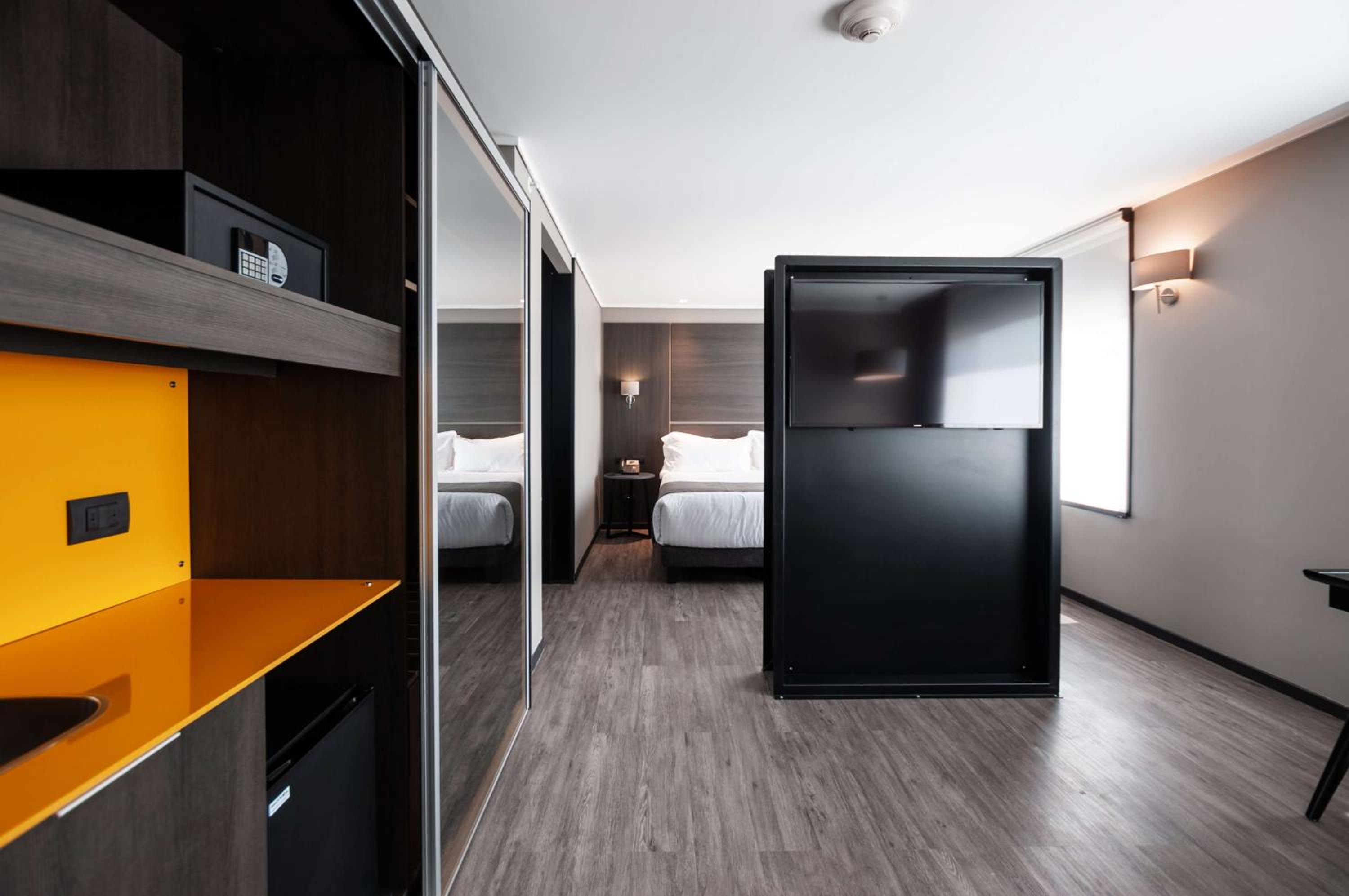 Junior King Suite with Sofa Bed