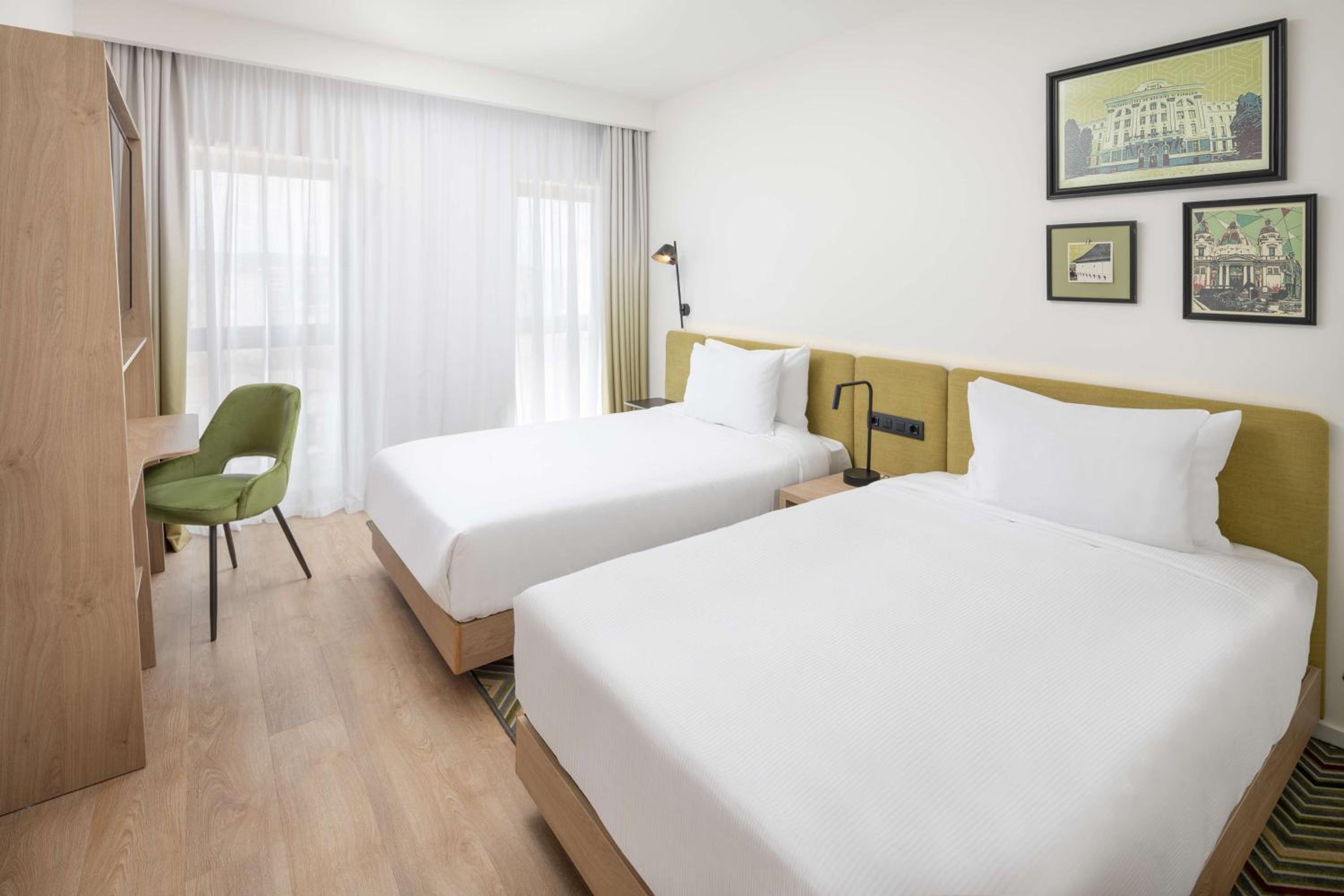 Twin Room - Photo 1