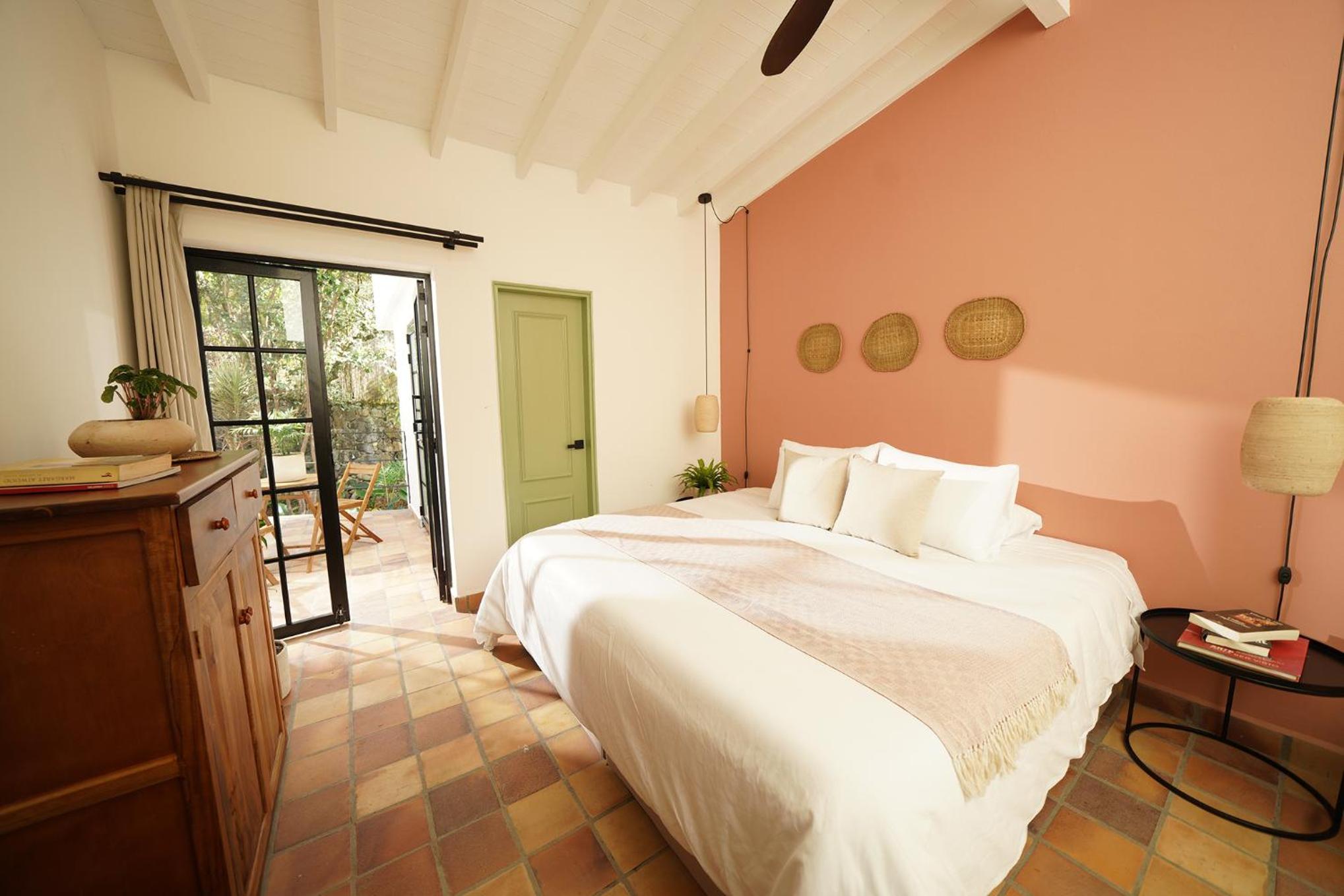 Deluxe King Room photo 3
