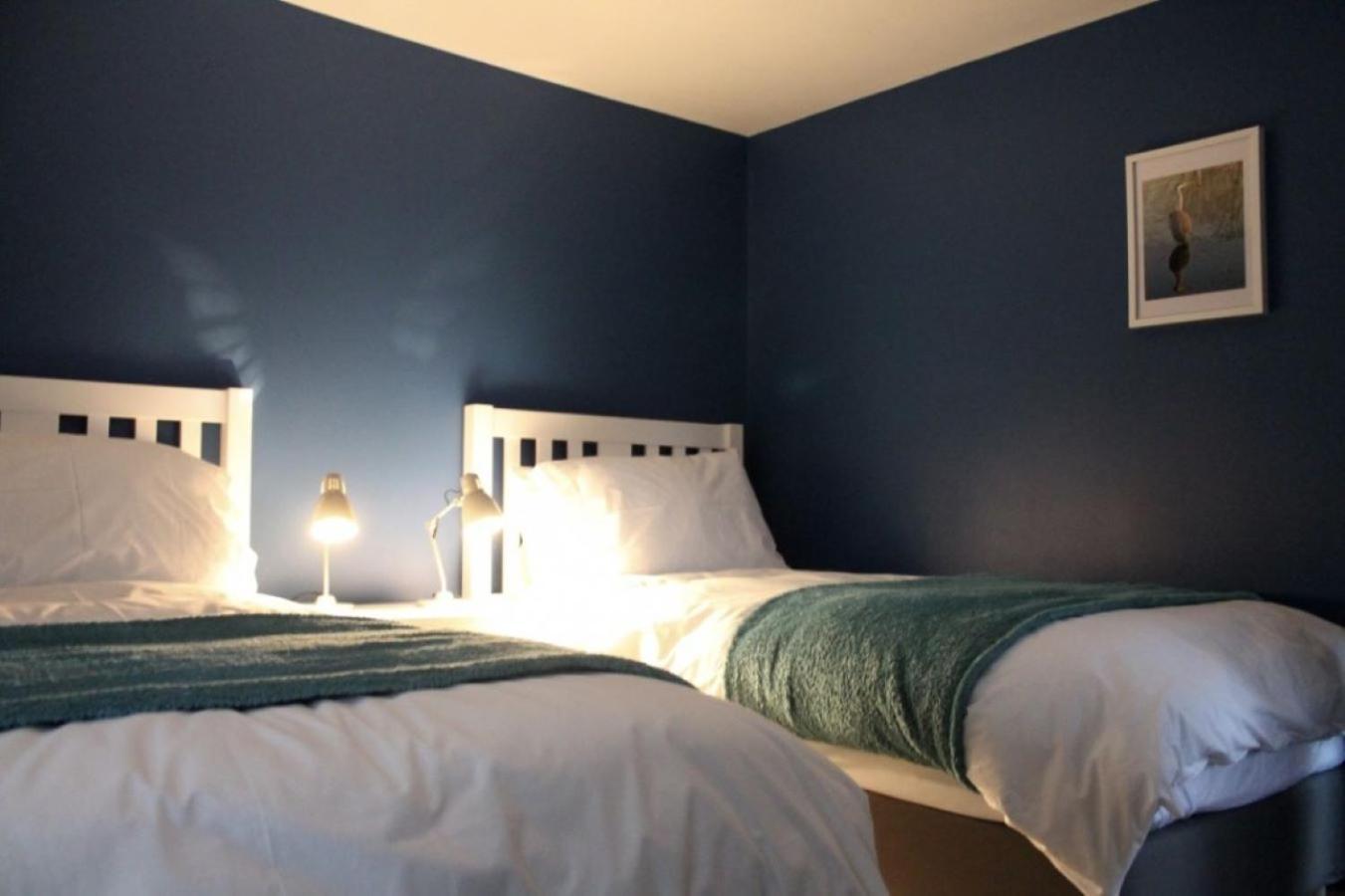 Twin Room with Private Bathroom