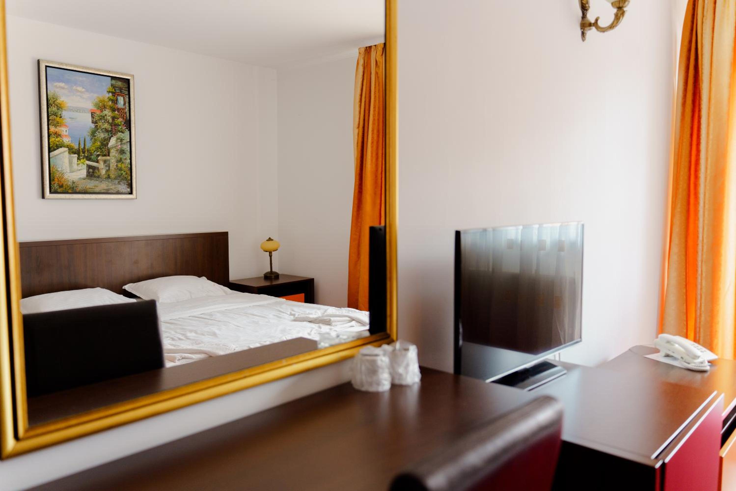 Superior Double Room - Photo 9
