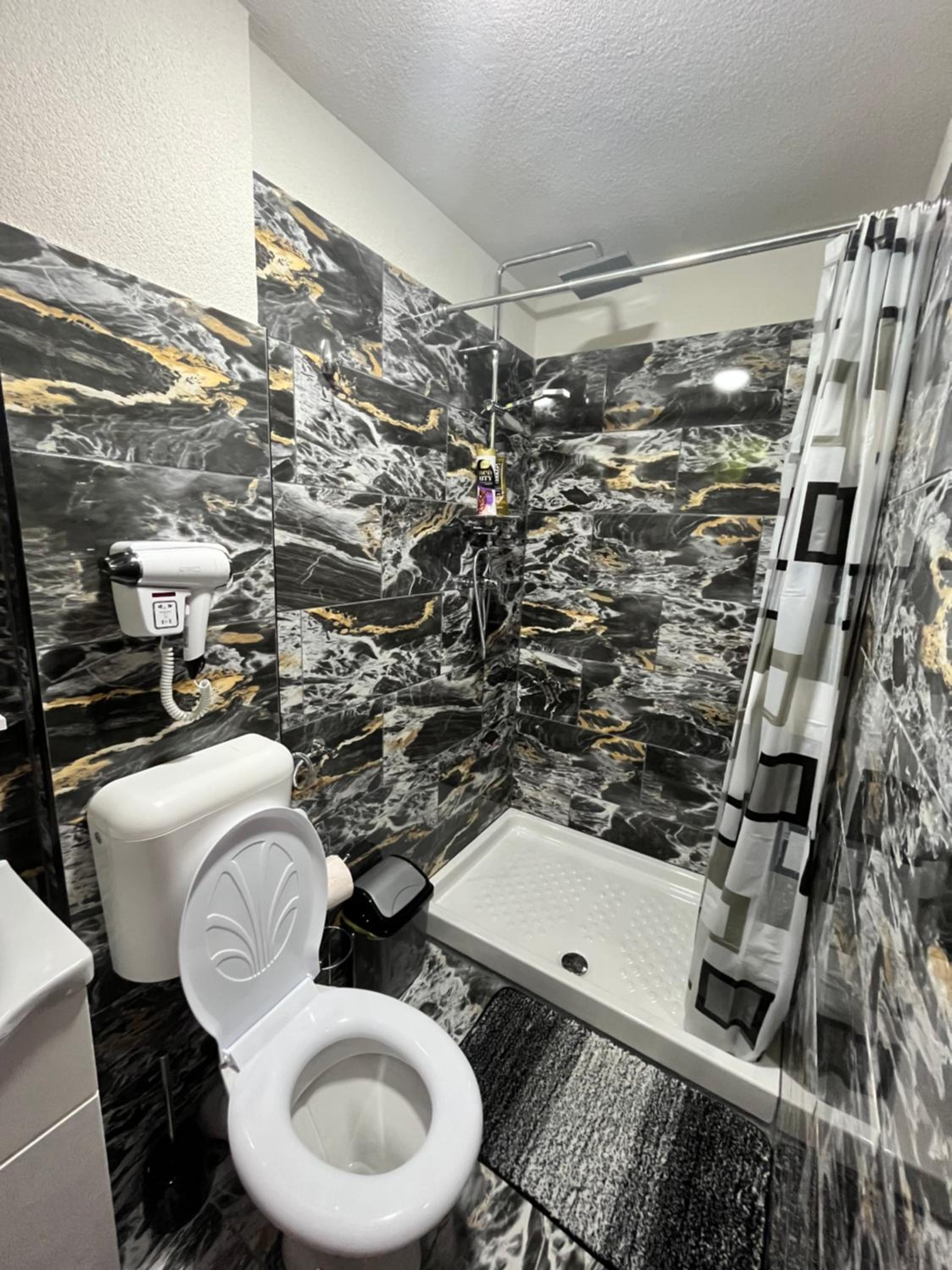 Deluxe Queen Room photo 2