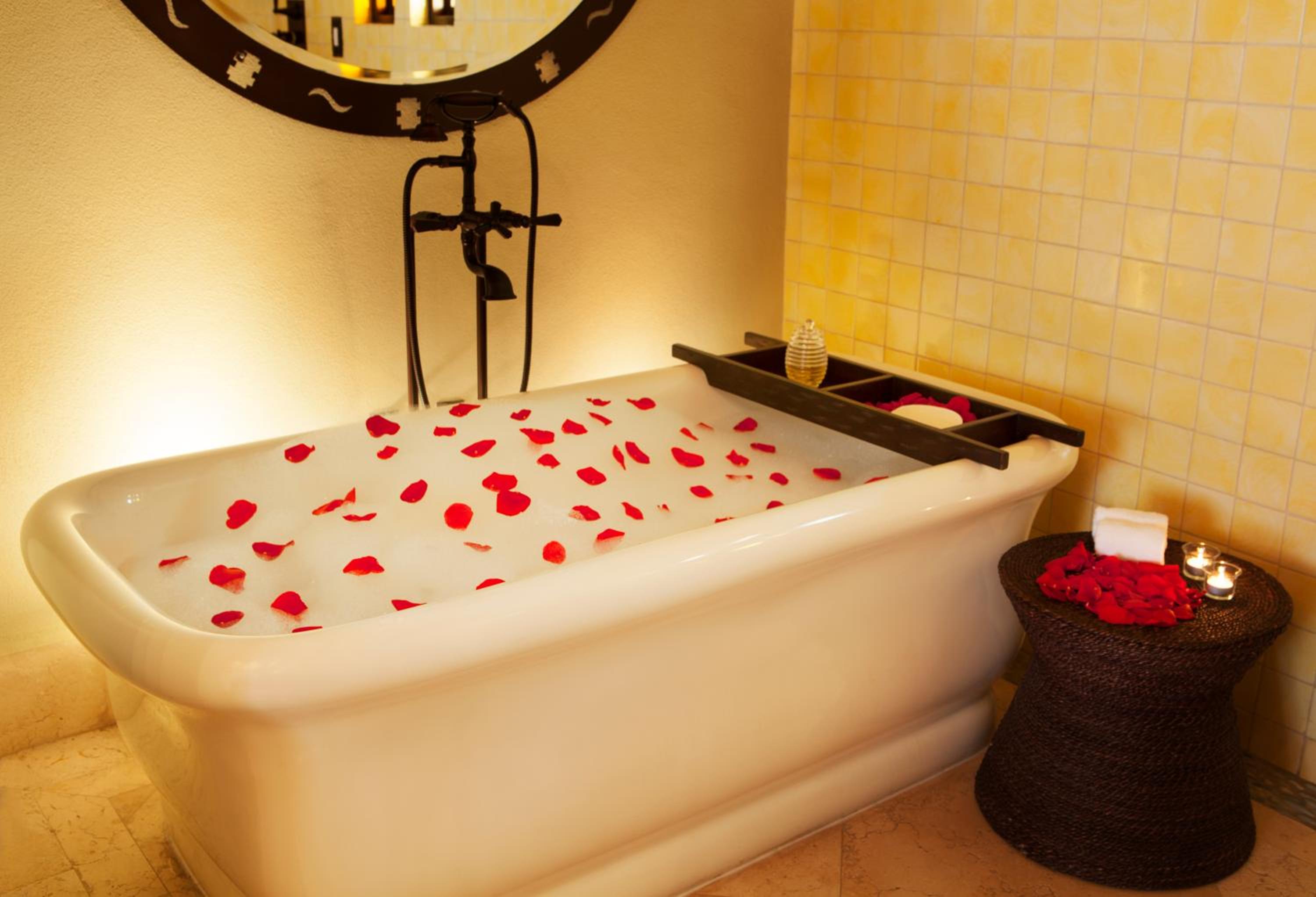 King Room with Plunge Pool and View - Photo 2