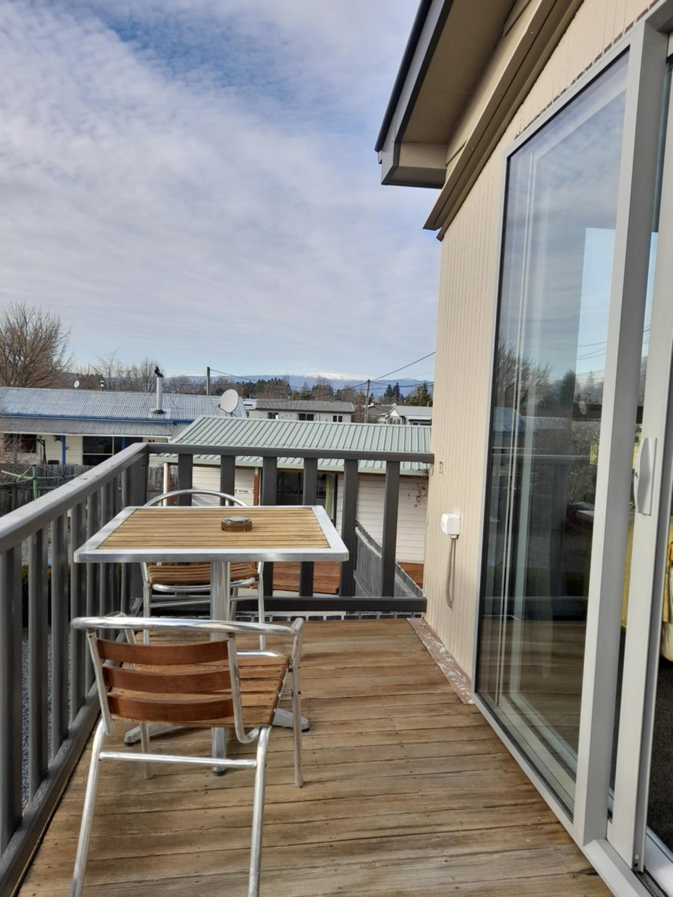 Apartment with Balcony photo 3