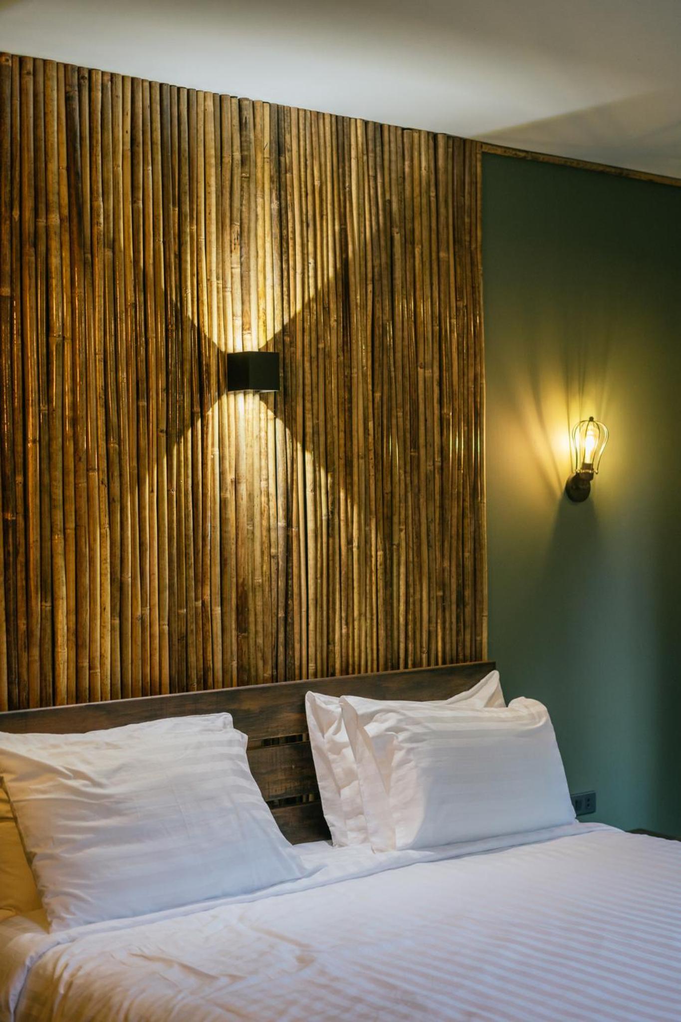 Deluxe Double Room with Balcony photo 2