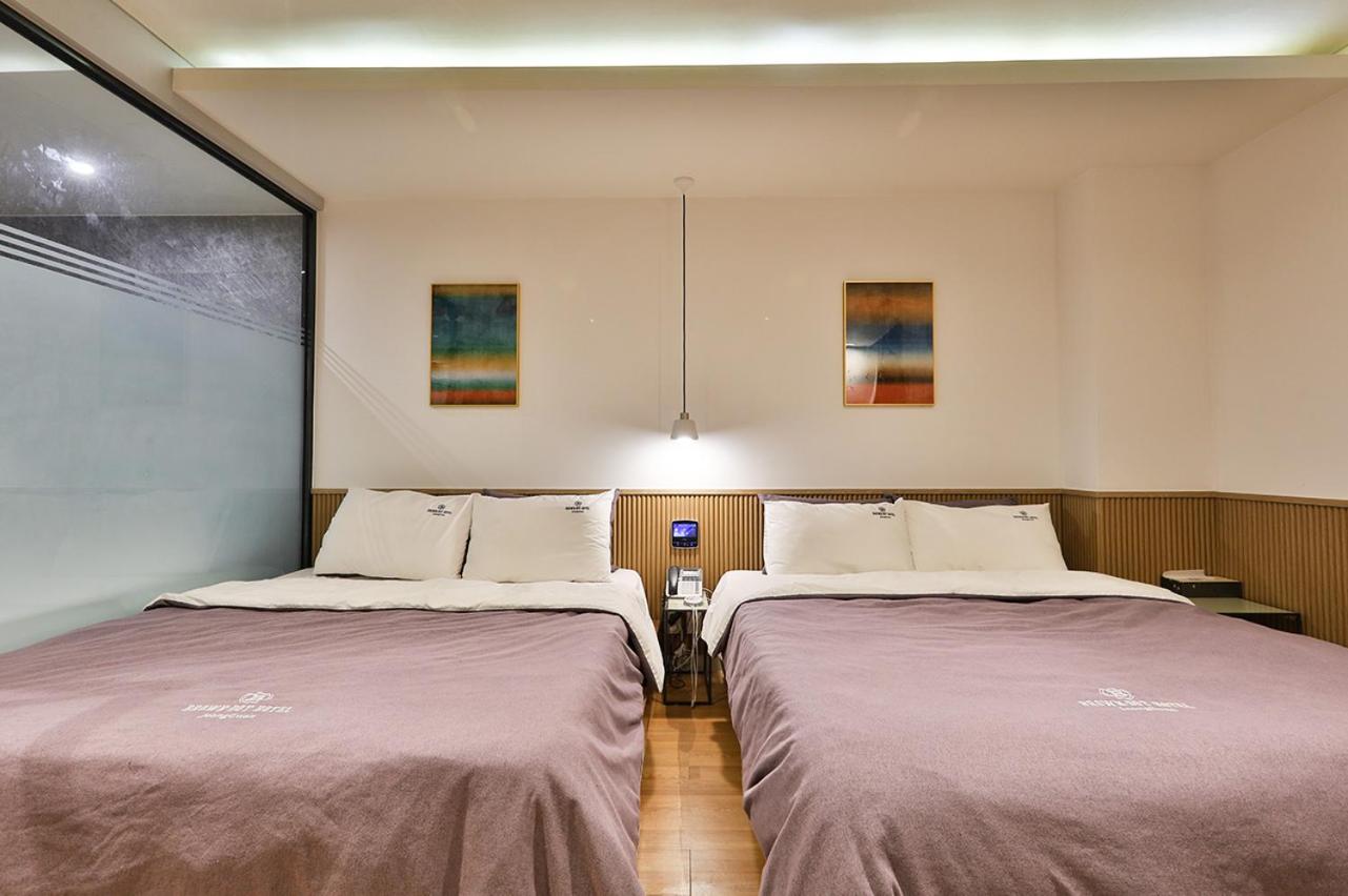 VIP Twin Room - Photo 2