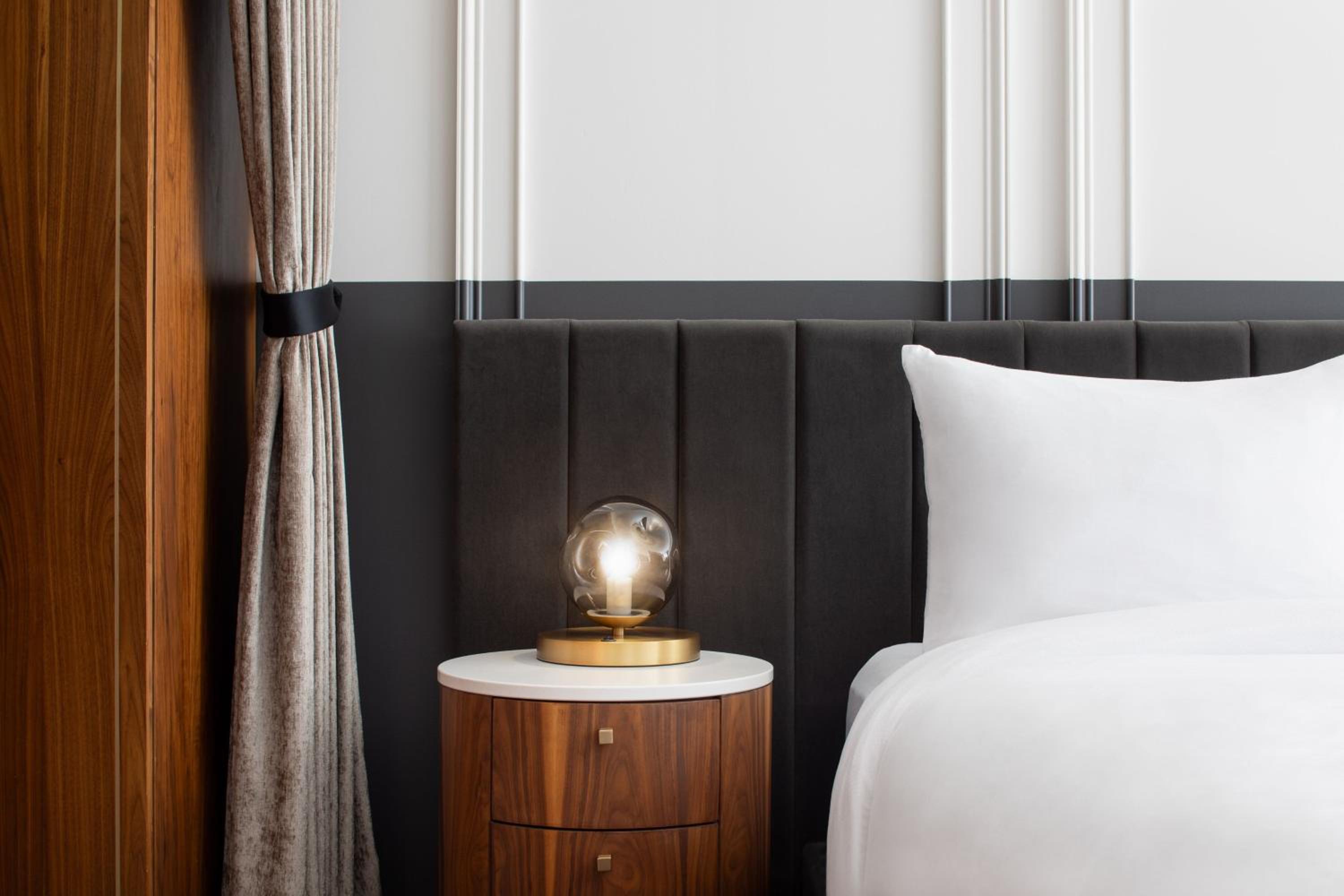 King Suite with City View