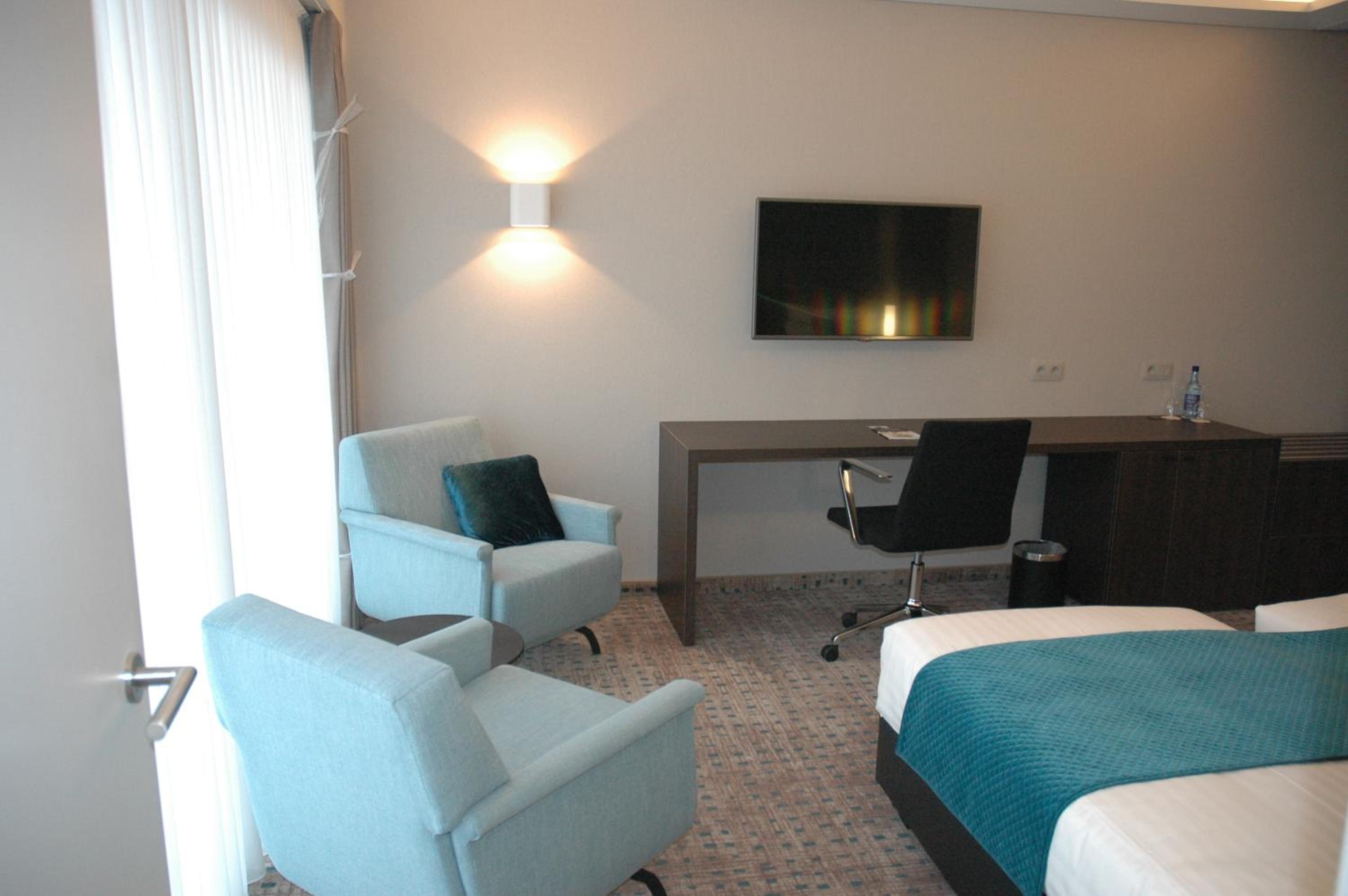Superior King Room - Photo 2