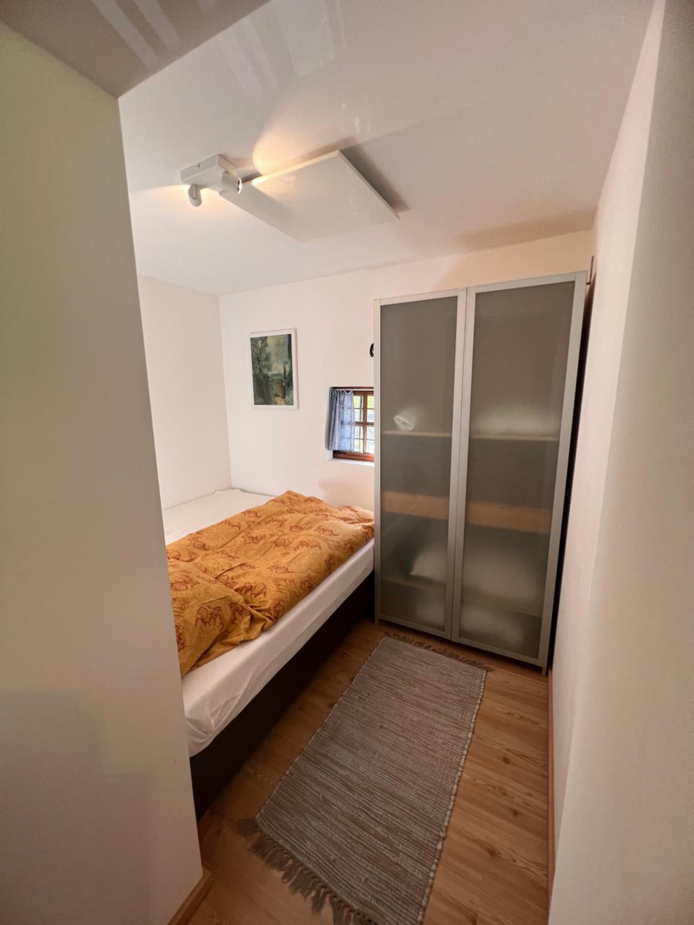 Studio Apartment photo 1