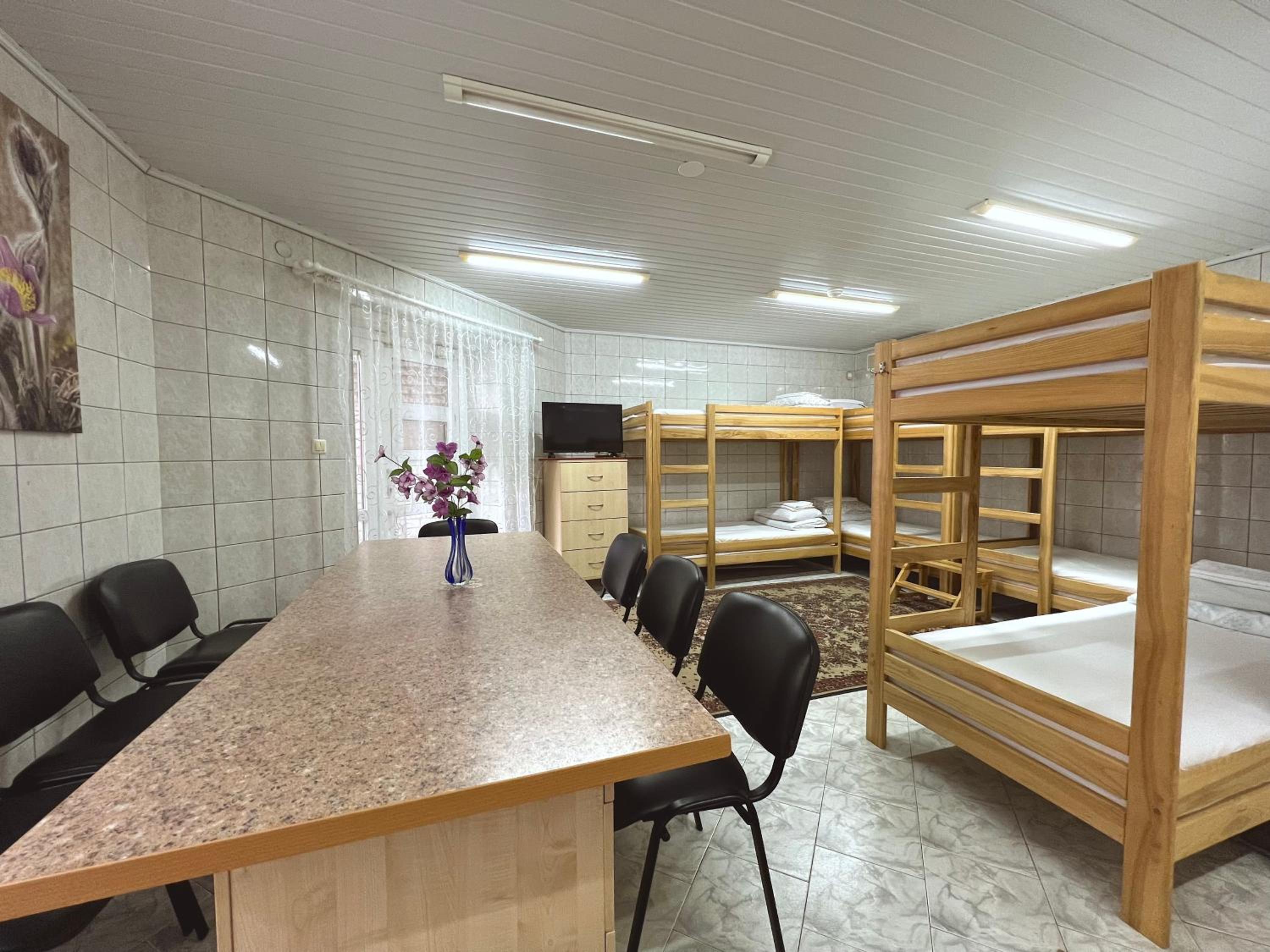 Apartment (8 Adults) - Photo 4