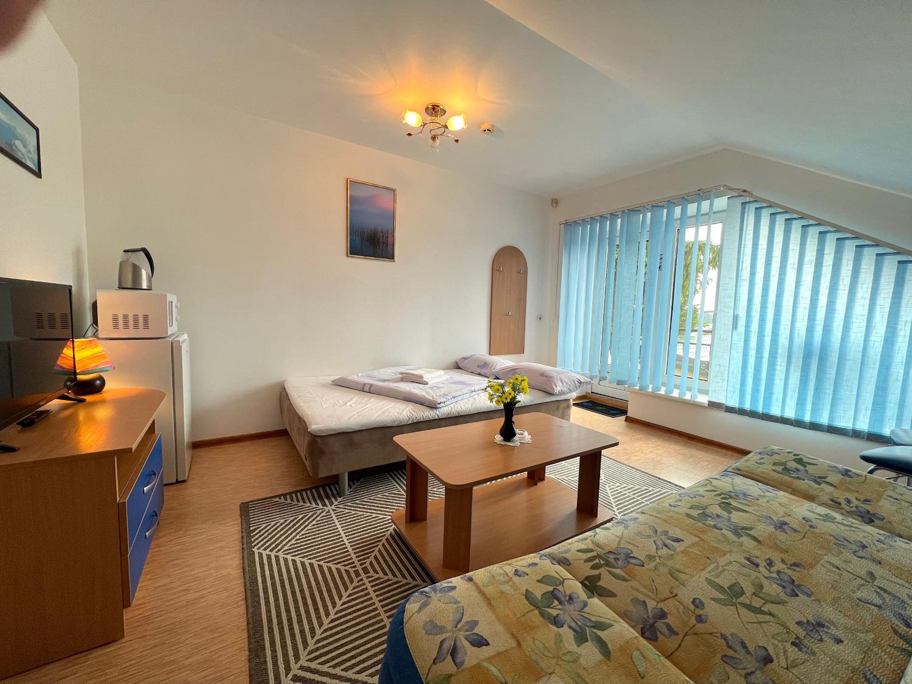 Double Room - Photo 2