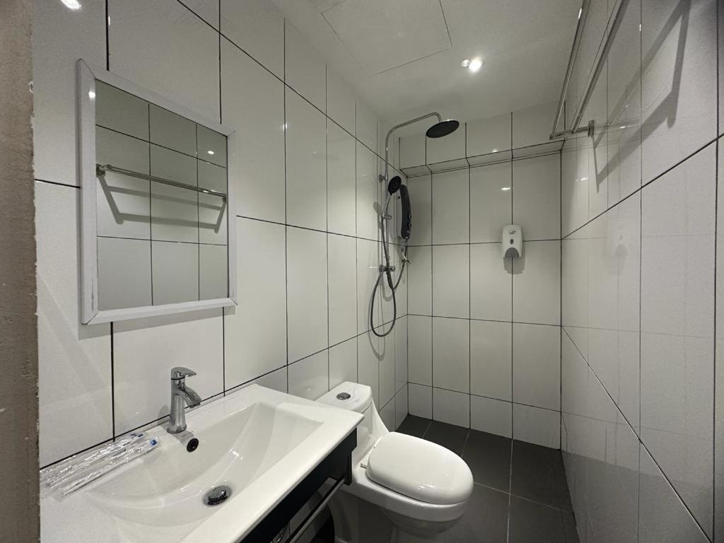 Deluxe Double Room with Shower photo 3