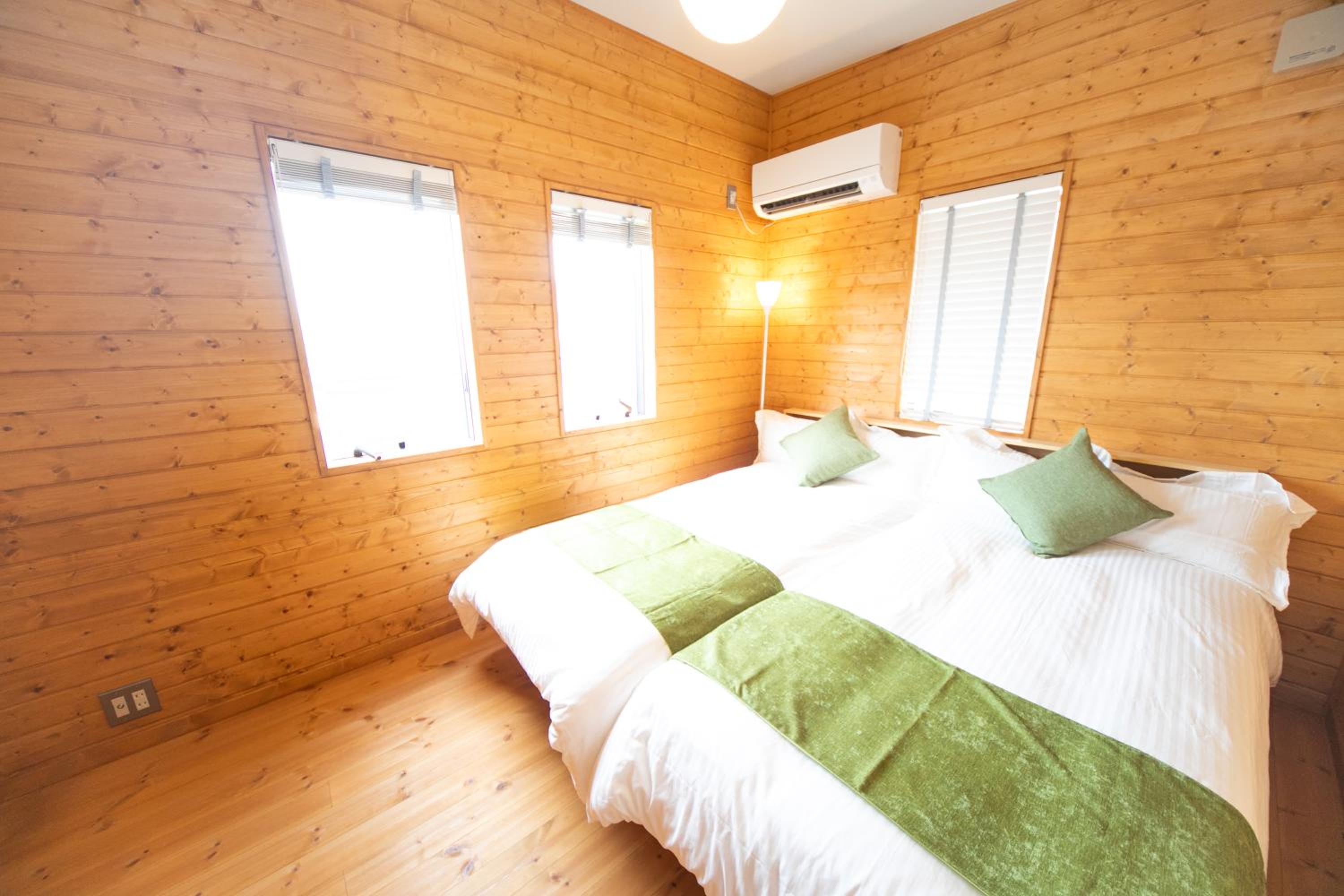 Three-Bedroom Villa photo 1
