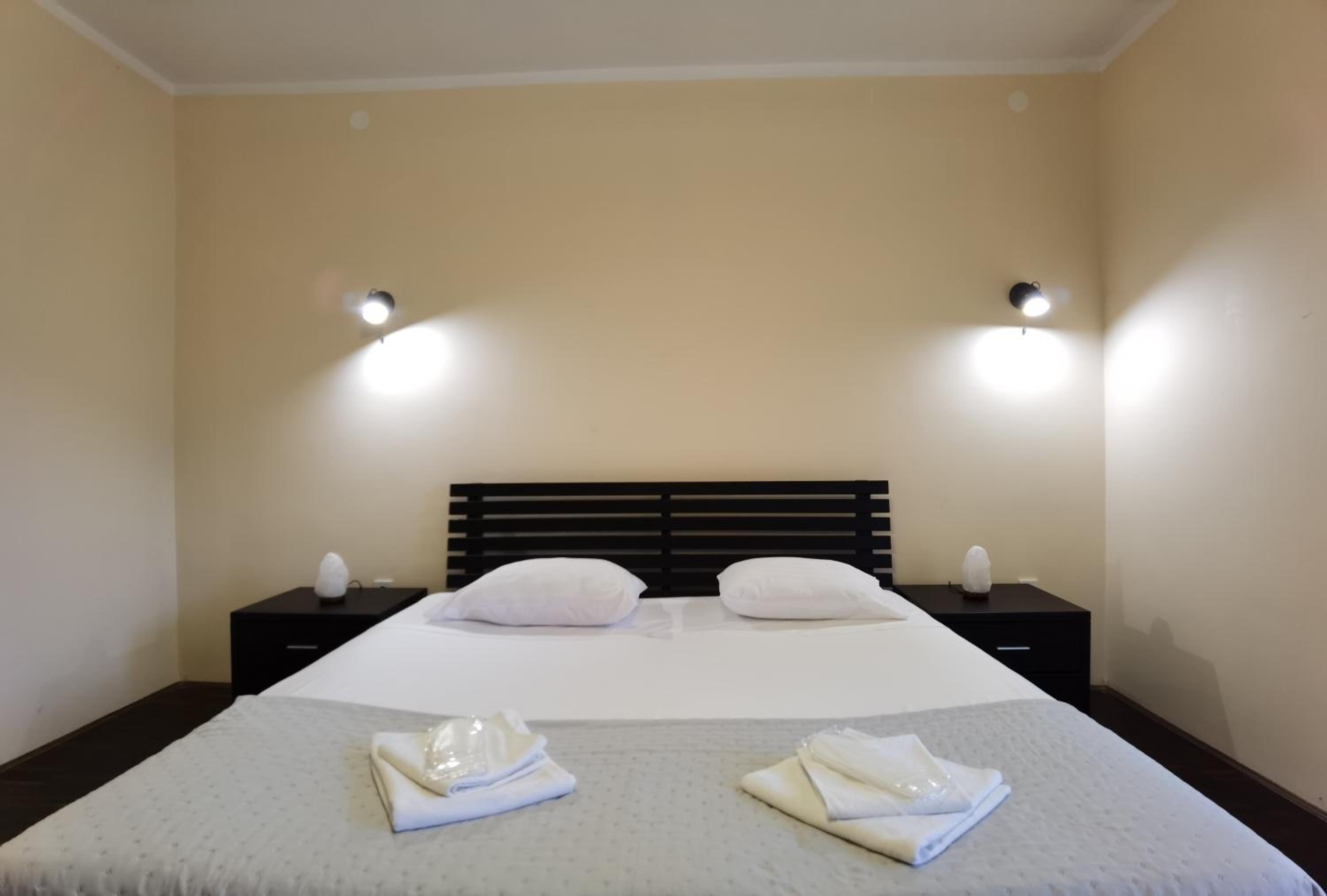 Deluxe Double Room - Photo 15