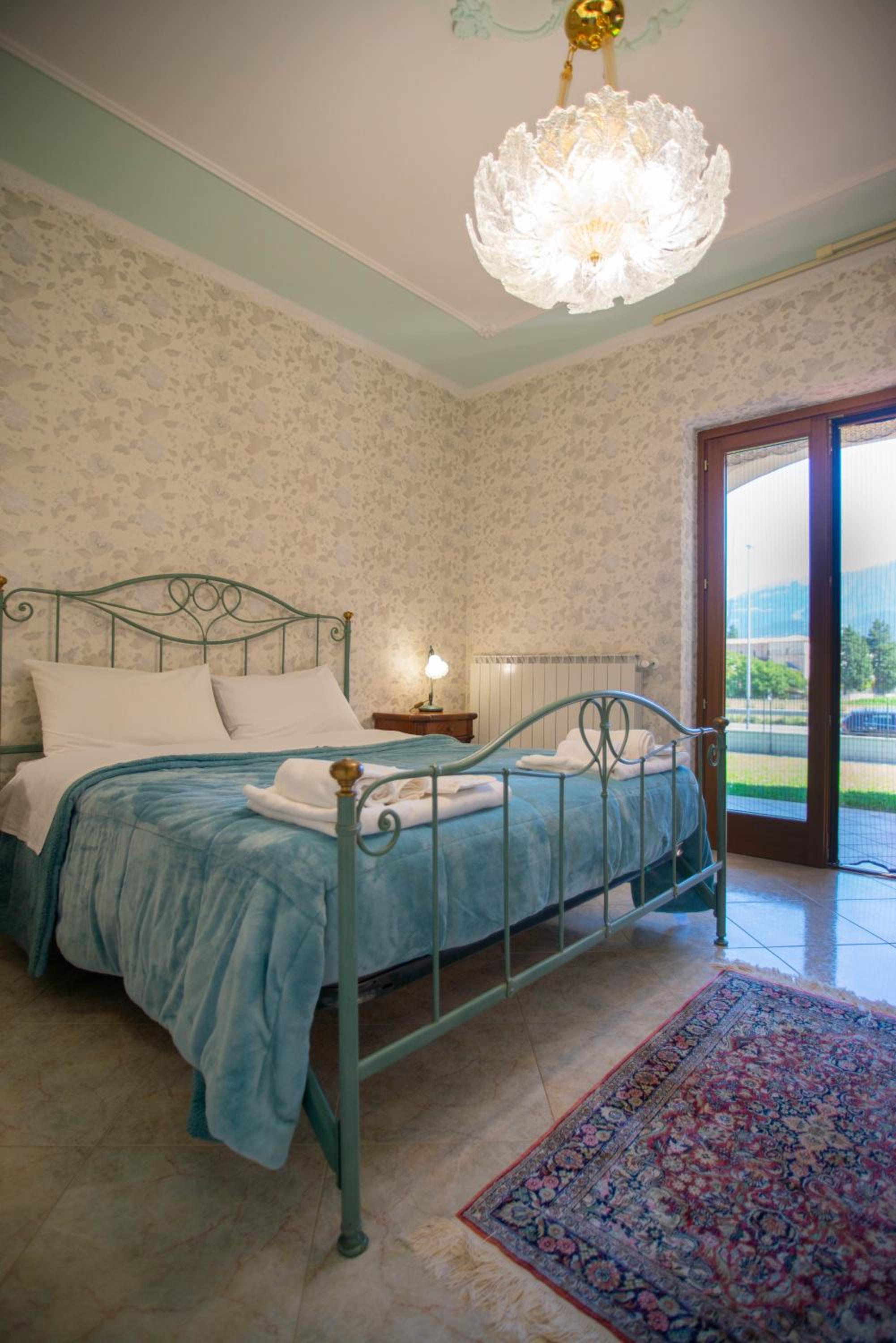 Double Room with Private Bathroom photo 2