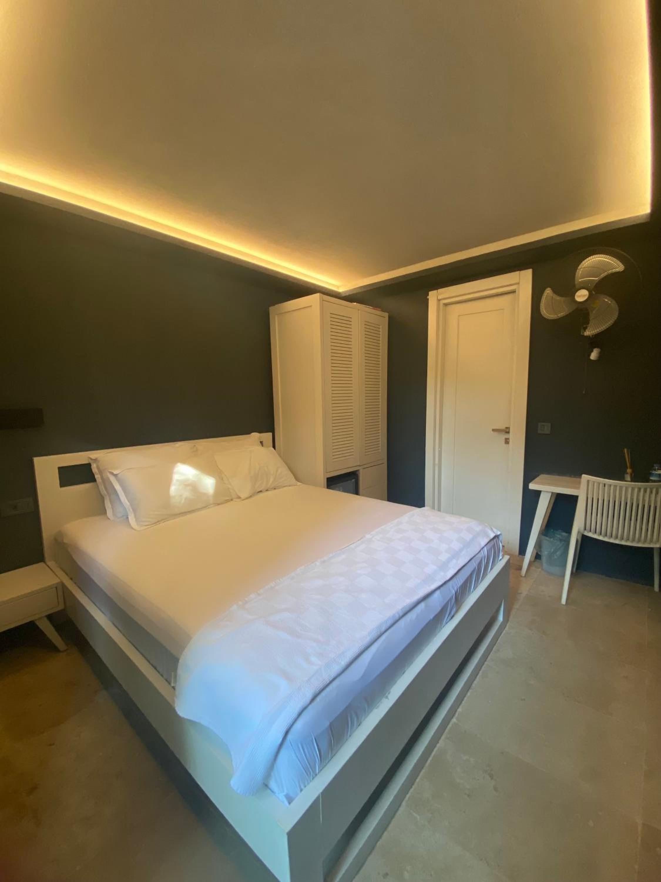 Standard Double Room - Photo 1